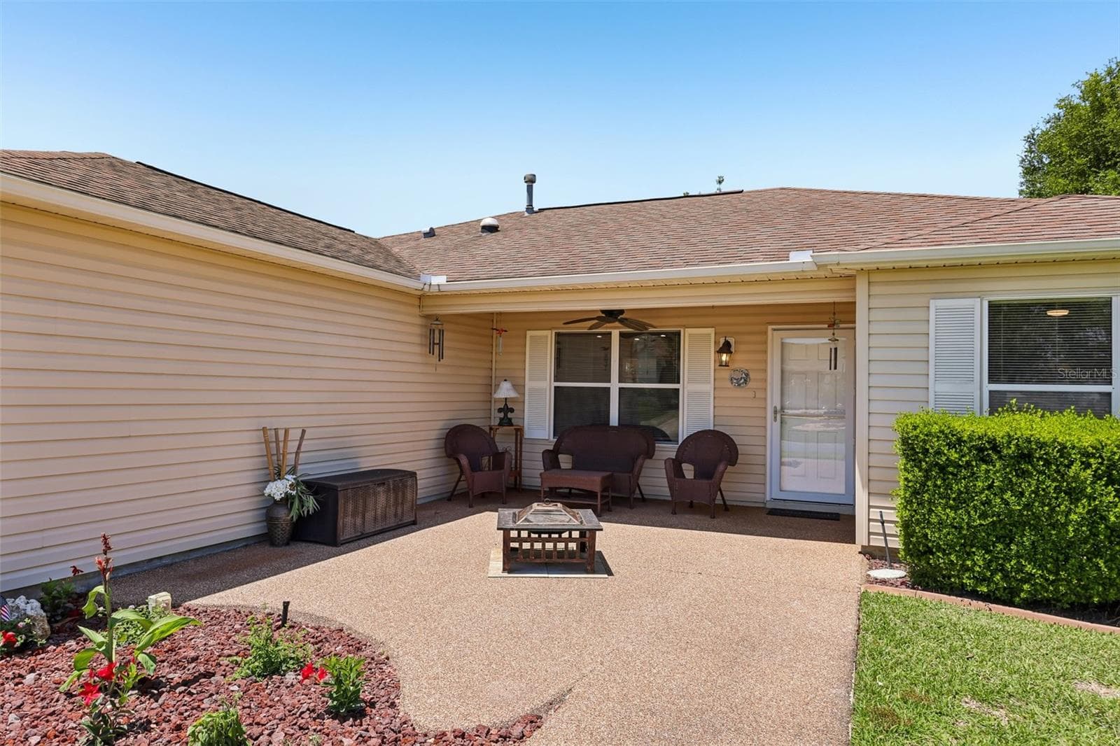 Front Paver Patio - 1000 KENOVA AVE, THE VILLAGES