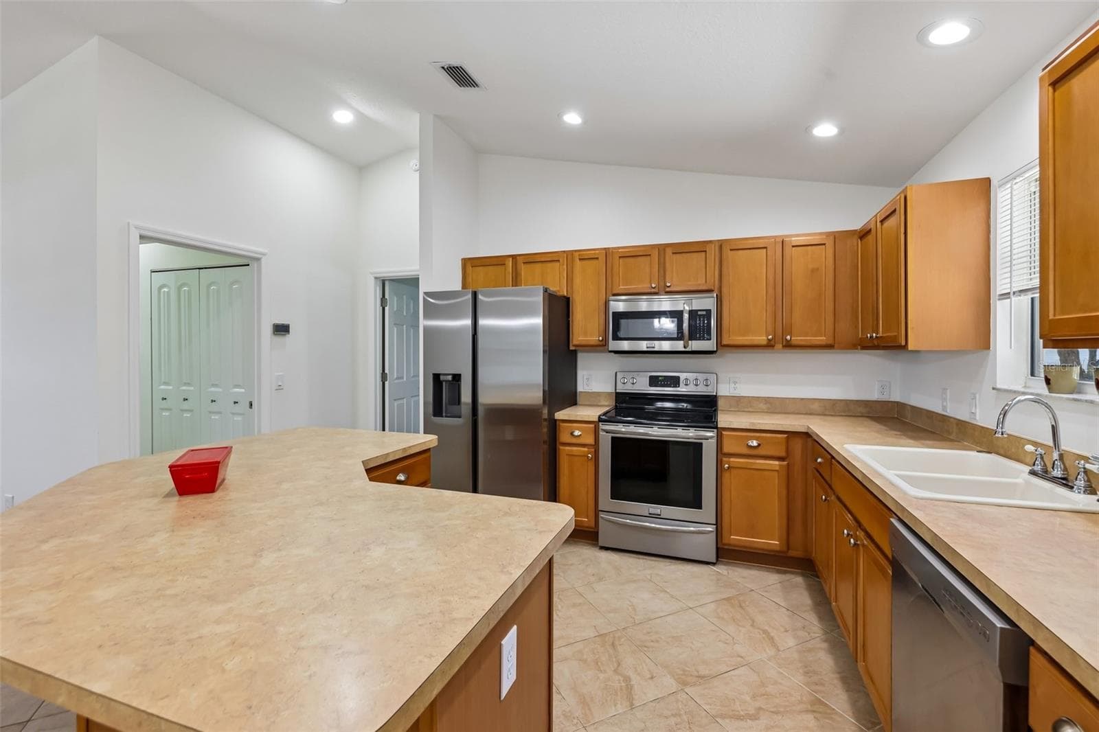 Kitchen - 1000 KENOVA AVE, THE VILLAGES