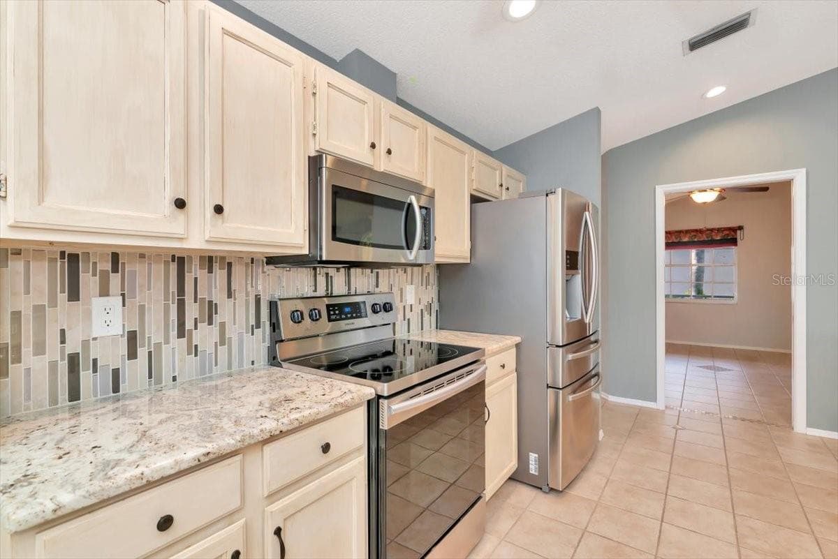 Single Family Residence at 4734 RAINTREE STREET CIR E, BRADENTON, photo 20 of 56