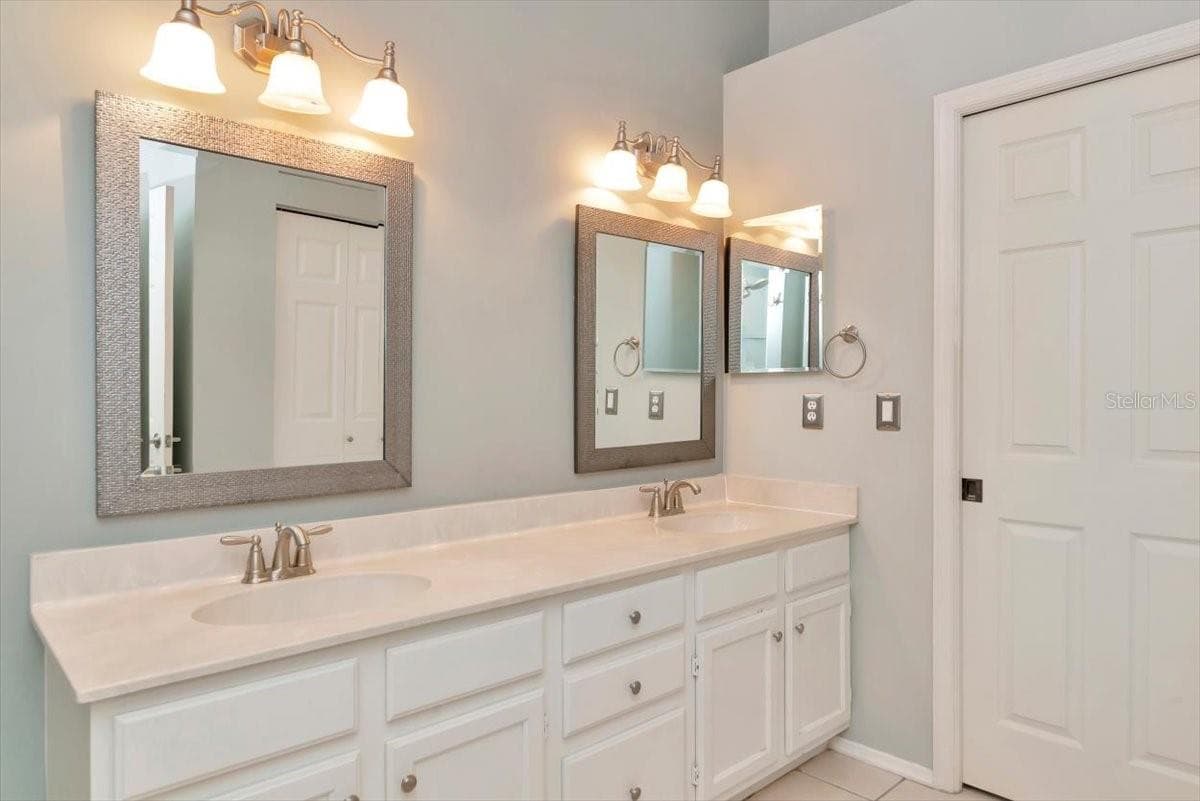 Single Family Residence at 4734 RAINTREE STREET CIR E, BRADENTON, photo 27 of 56