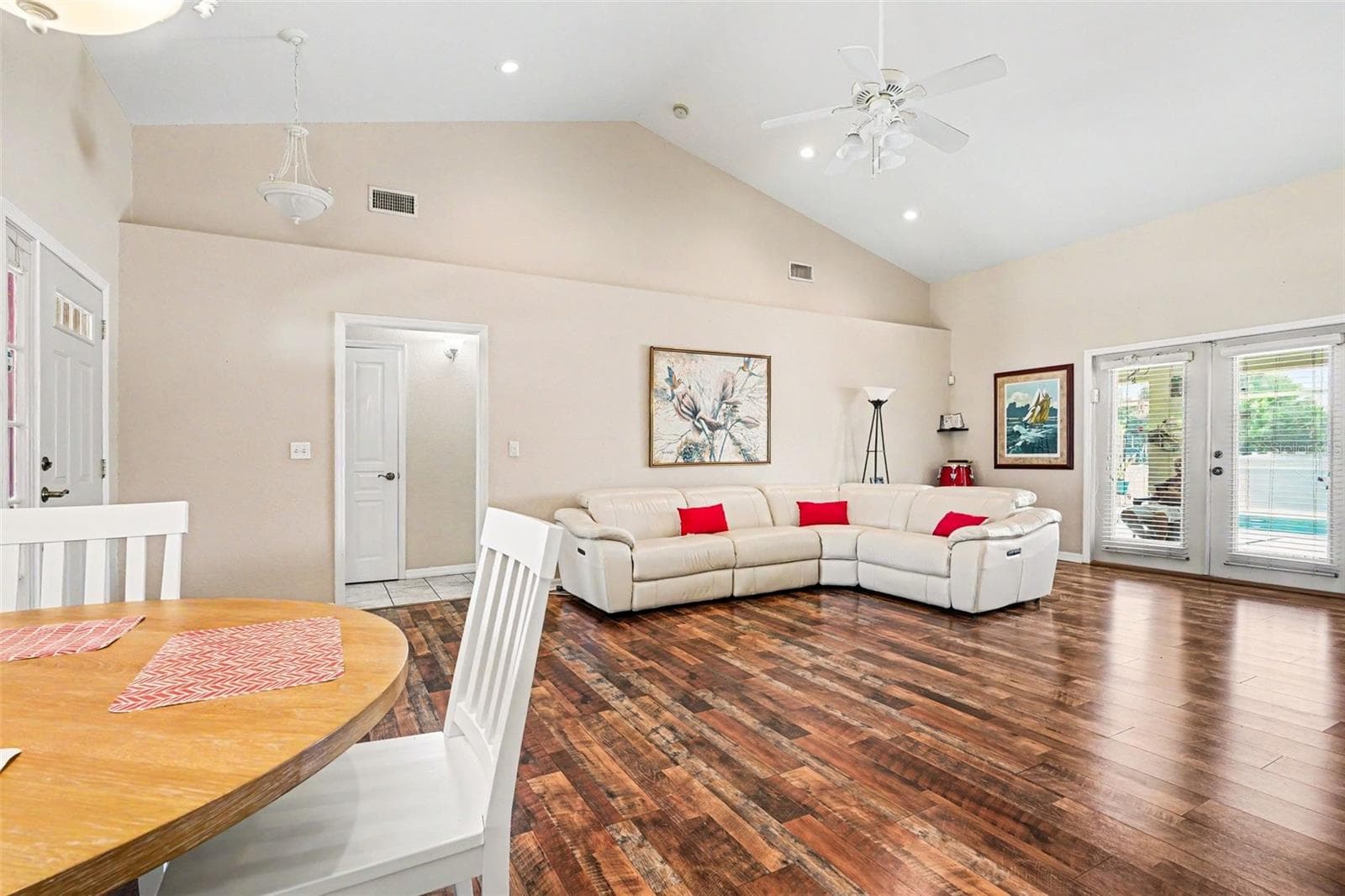 Single Family Residence at 113 SHADDOCK DR, AUBURNDALE, photo 6 of 30