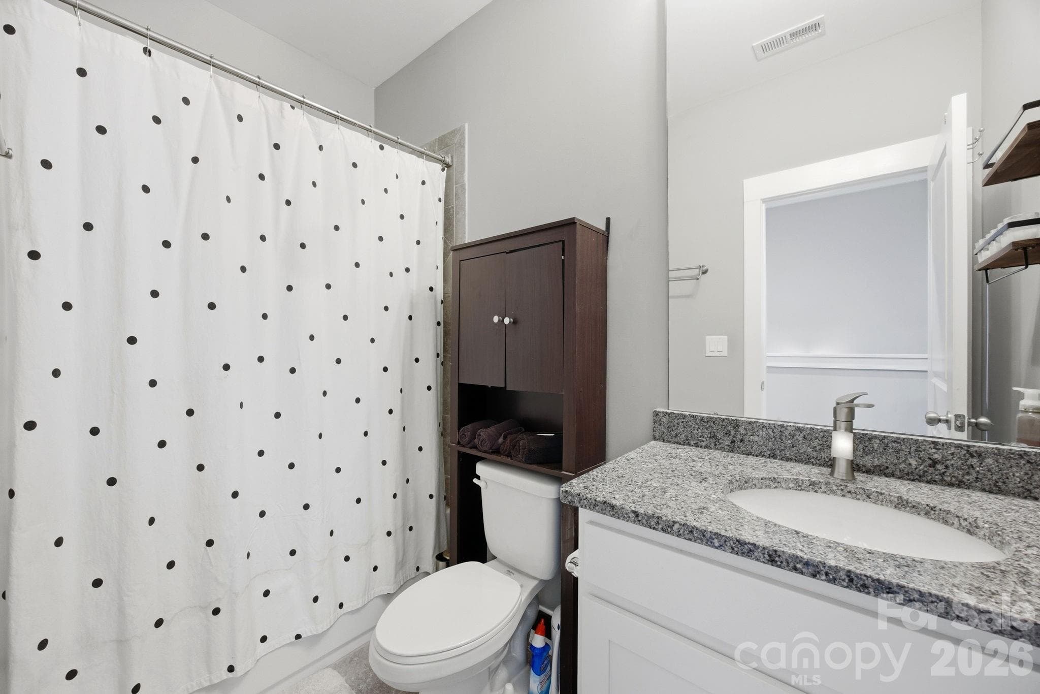 Full Bathroom - Upper Level - 863 Academy Street, Charlotte