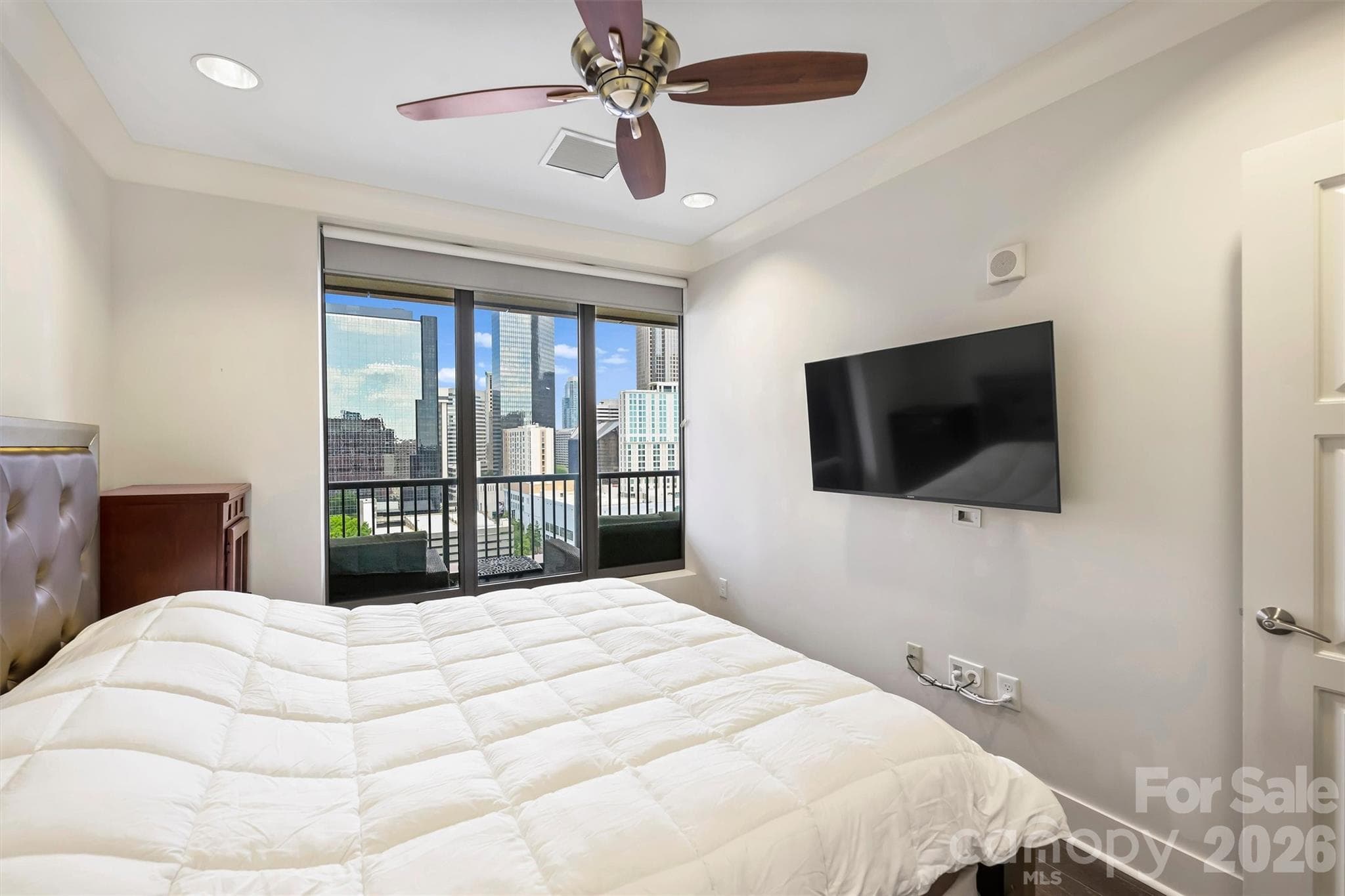Second Bedroom - Charlotte