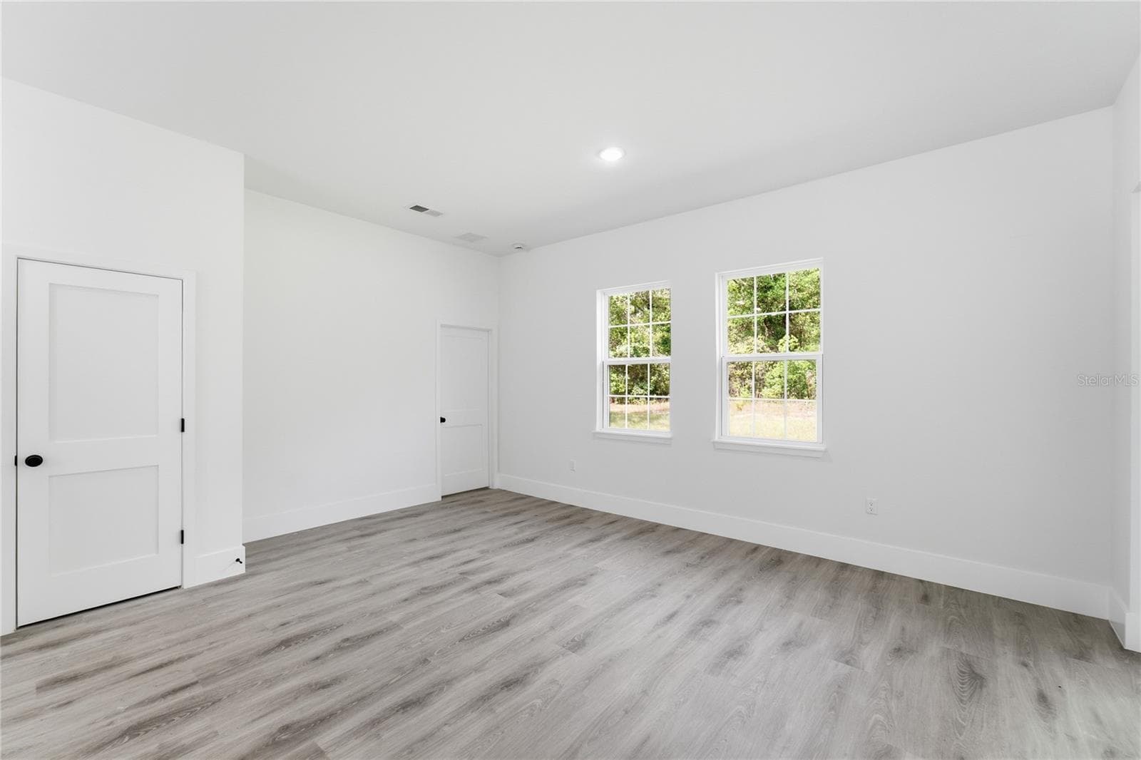 Single Family Residence at 238 E CALDWELL DR, DUNNELLON, photo 10 of 39