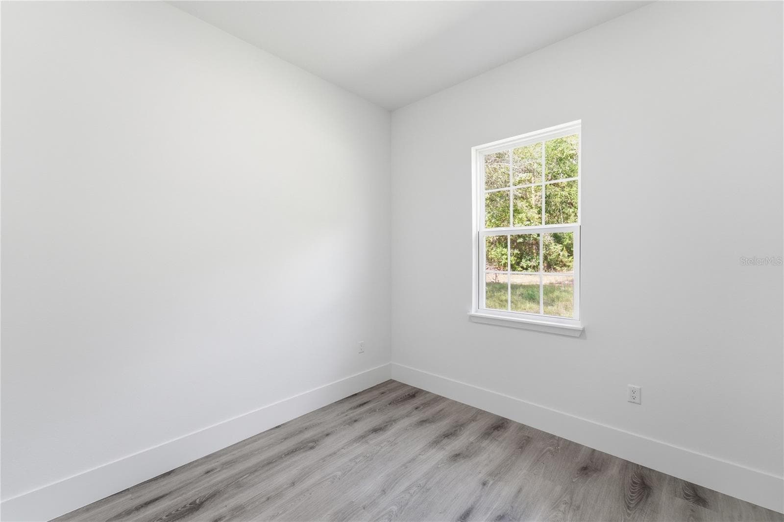 Single Family Residence at 238 E CALDWELL DR, DUNNELLON, photo 16 of 39