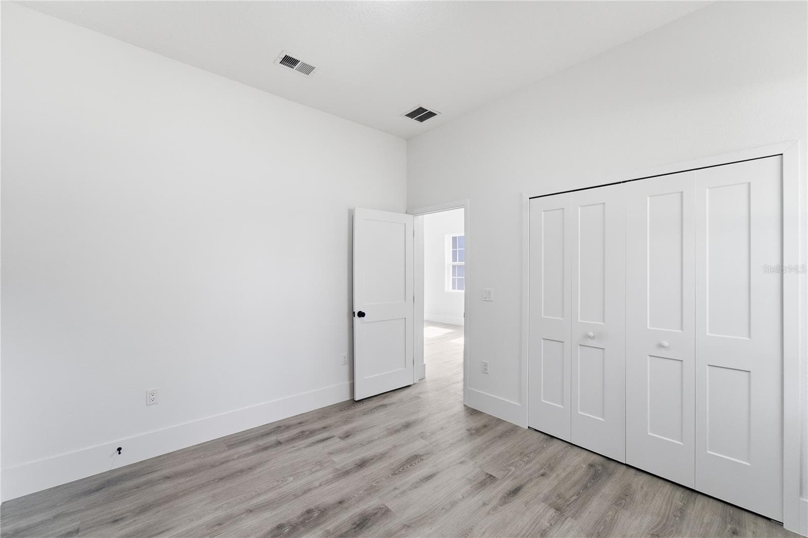 Single Family Residence at 238 E CALDWELL DR, DUNNELLON, photo 21 of 39