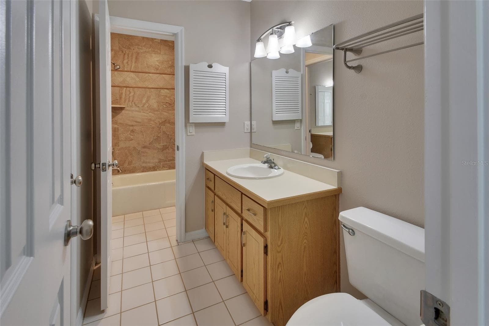 Bedroom 3 bathroom. - 2919 REVERE PL #2919, DELAND