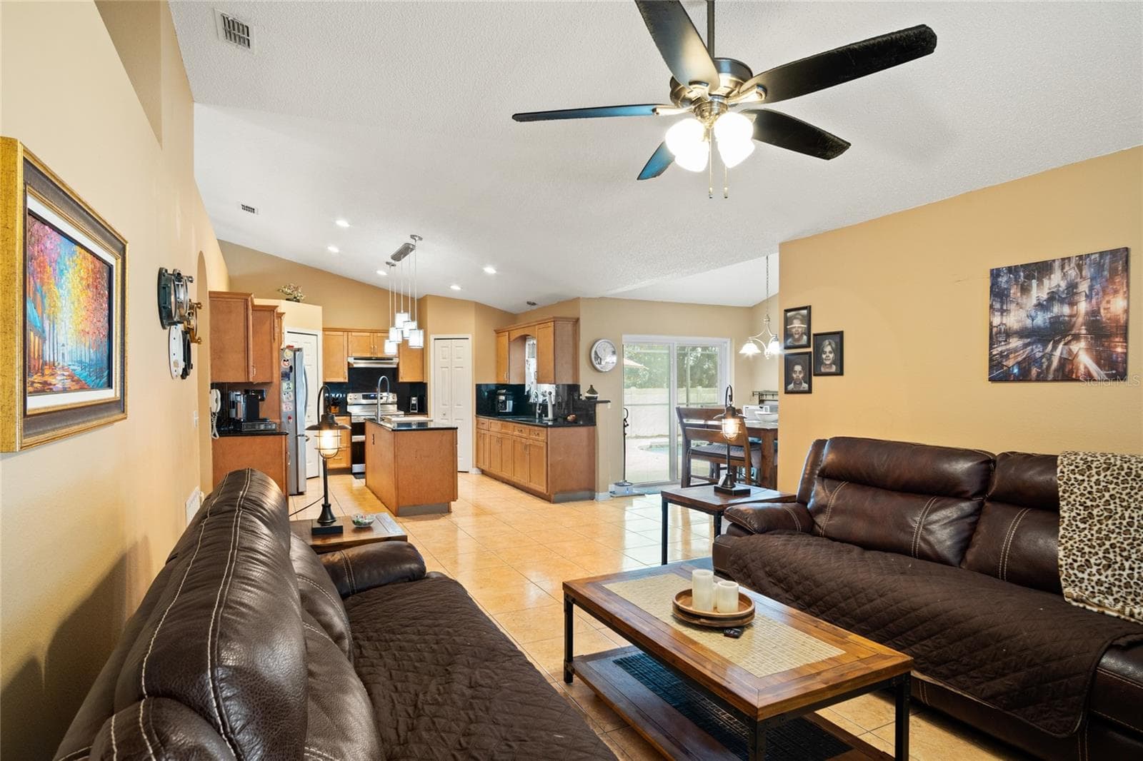 Living Room - 203 FLOUNDER PL, POINCIANA
