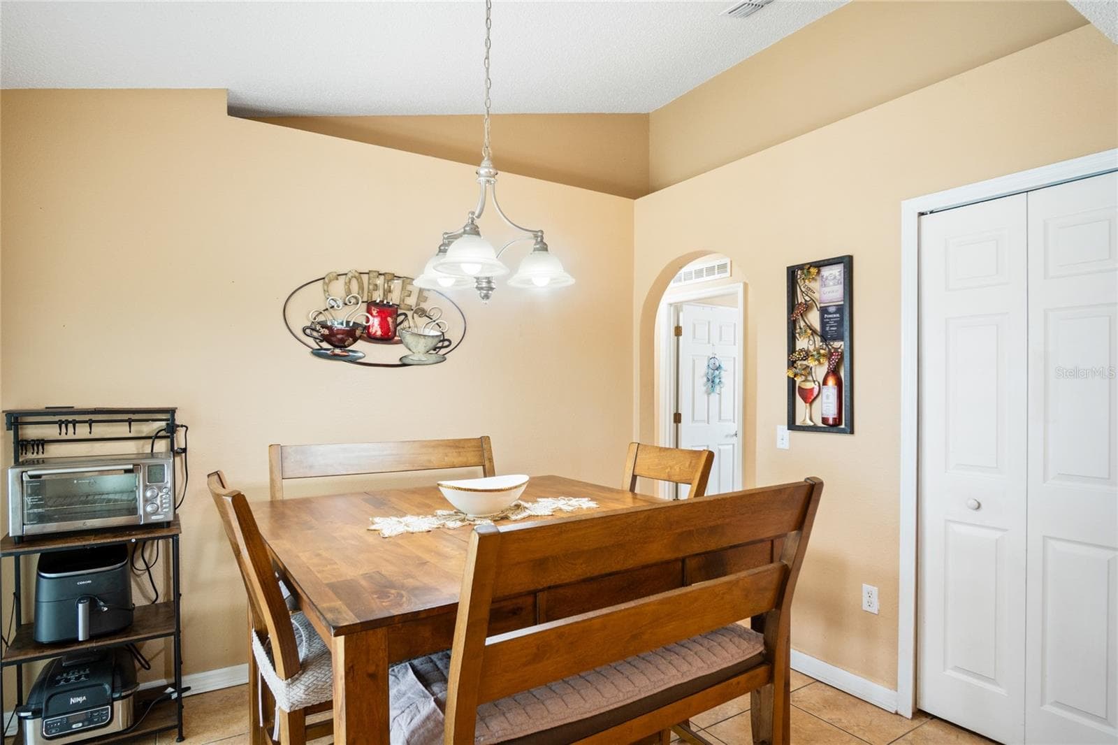 Dining Room - 203 FLOUNDER PL, POINCIANA