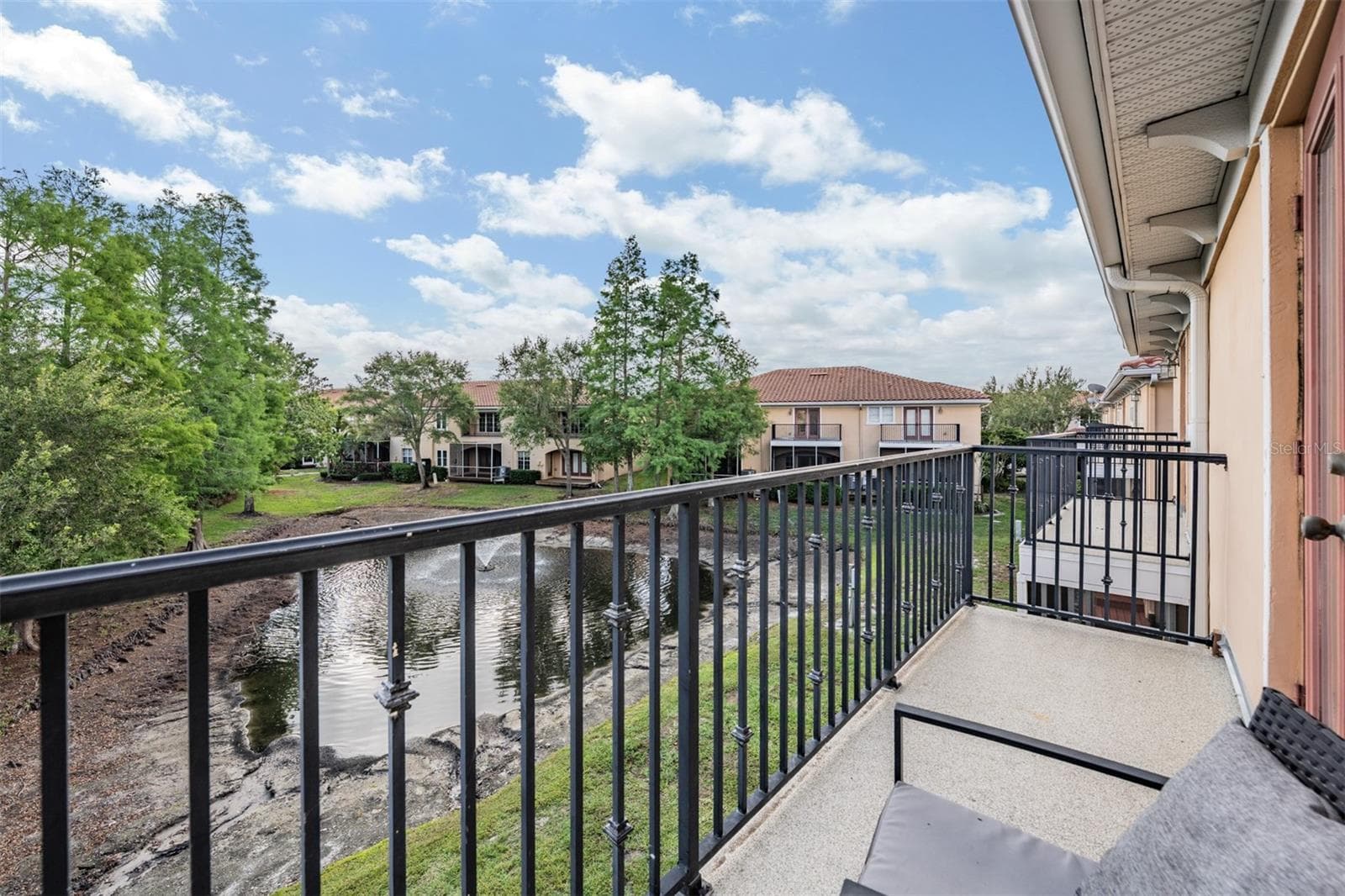 Townhouse at 415 BARCELONA DR, ST PETERSBURG, photo 20 of 38