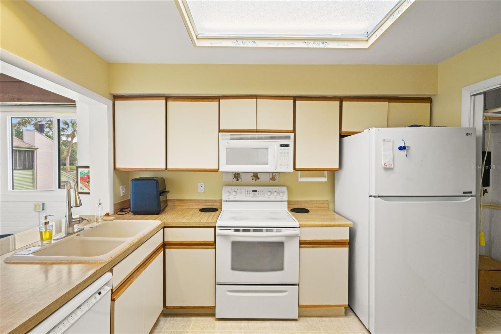 Condominium at 4138 PINELAKE LN #201, TAMPA, photo 14 of 50