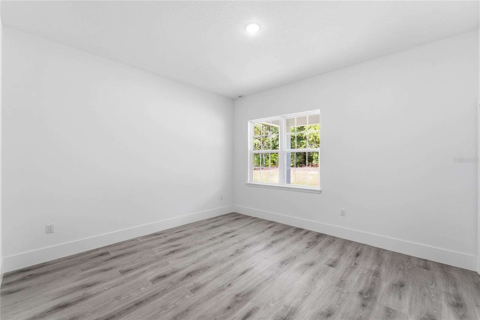 Single Family Residence at 226 E CALDWELL DR, DUNNELLON, photo 25 of 40