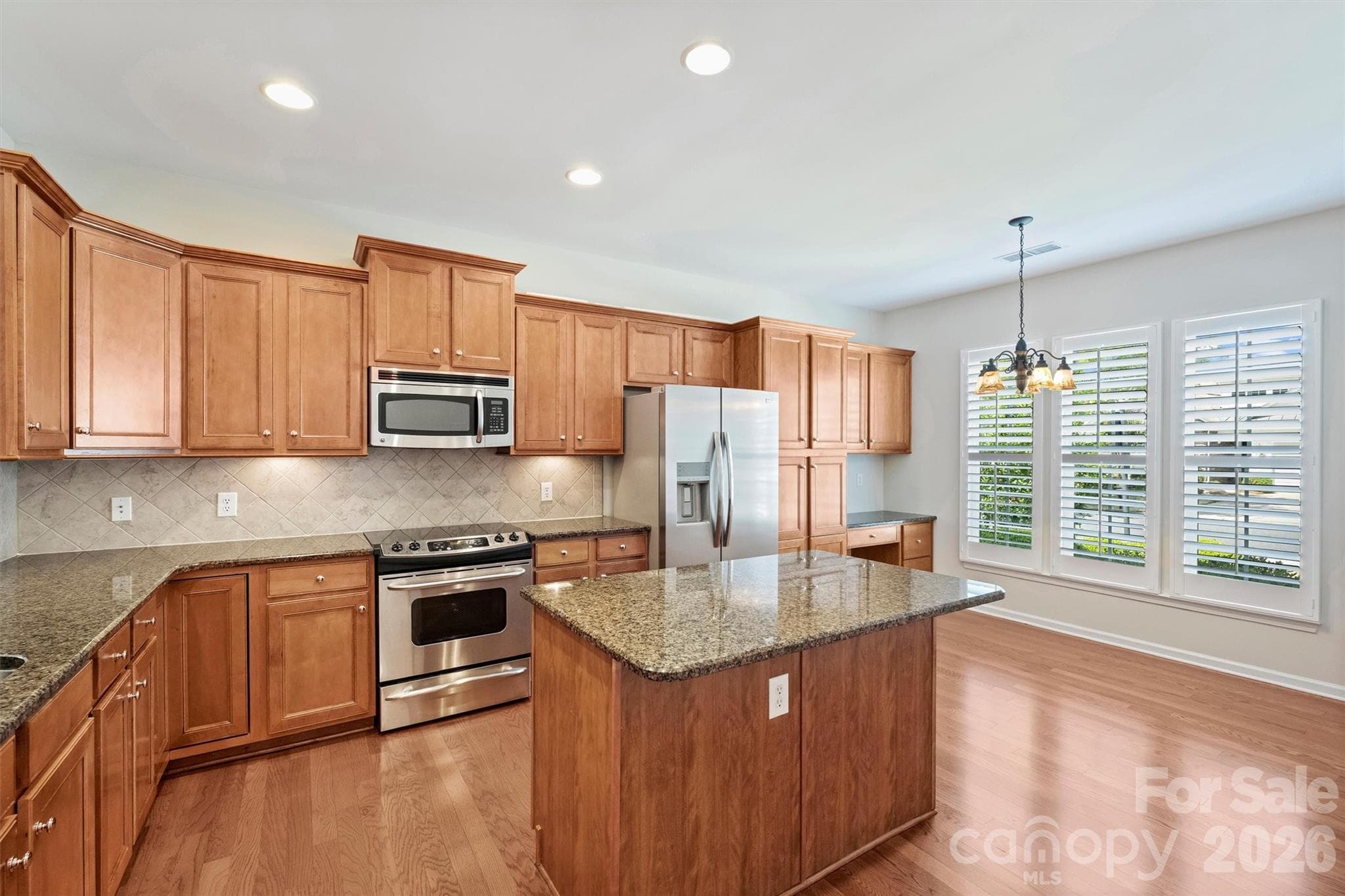 Single Family Residence at 23116 Kingfisher Drive, Fort Mill, photo 5 of 43