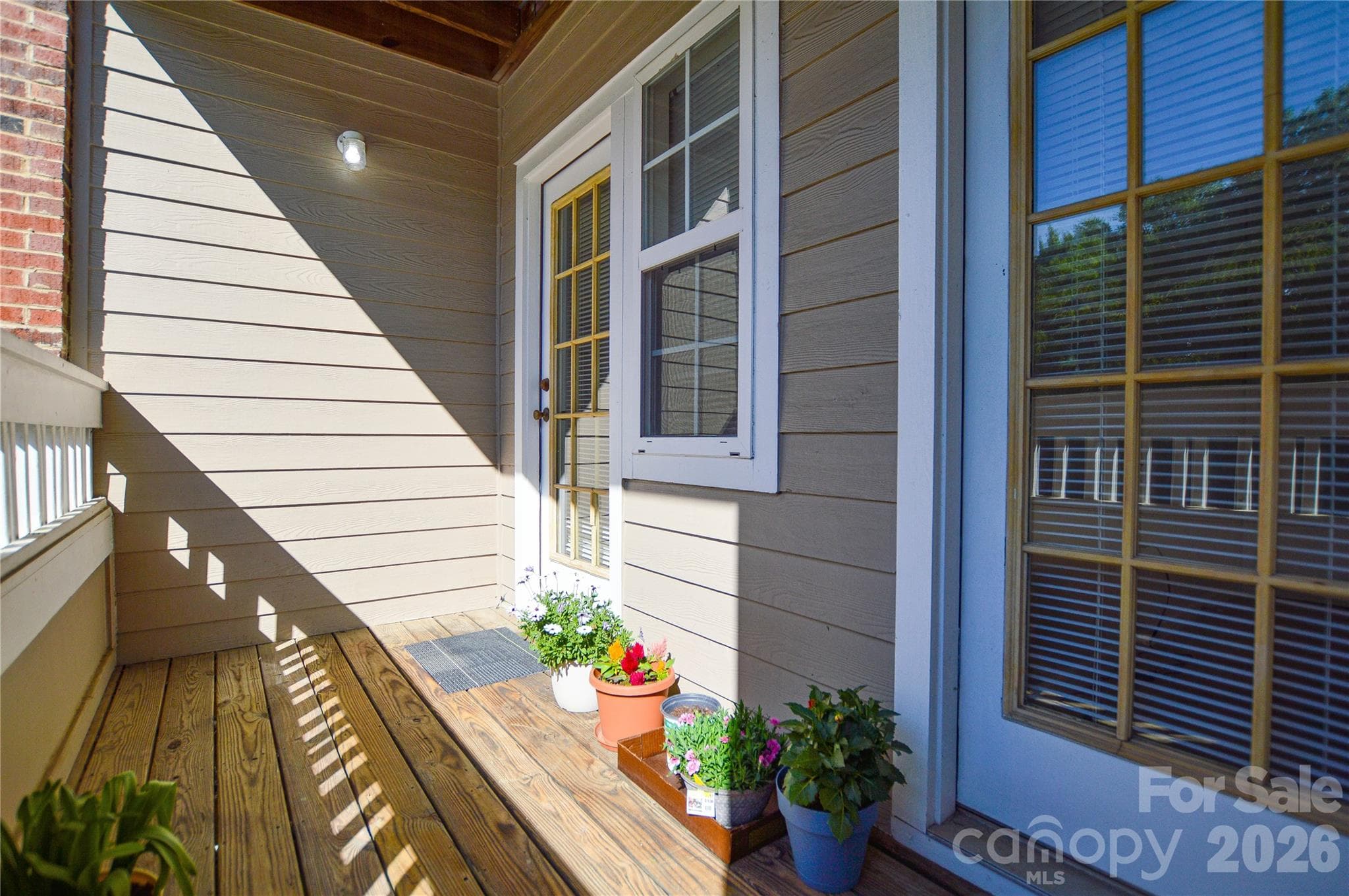 Condominium at 9810 Campus Walk Lane, Charlotte, photo 2 of 26