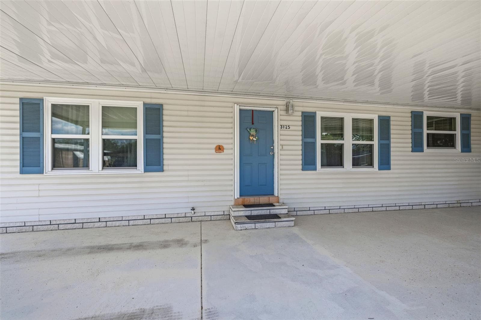 Manufactured Home at 3125 SHORT LEAF ST, WESLEY CHAPEL, photo 8 of 37