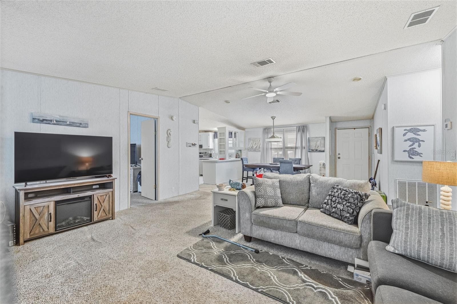 Manufactured Home at 3125 SHORT LEAF ST, WESLEY CHAPEL, photo 12 of 37