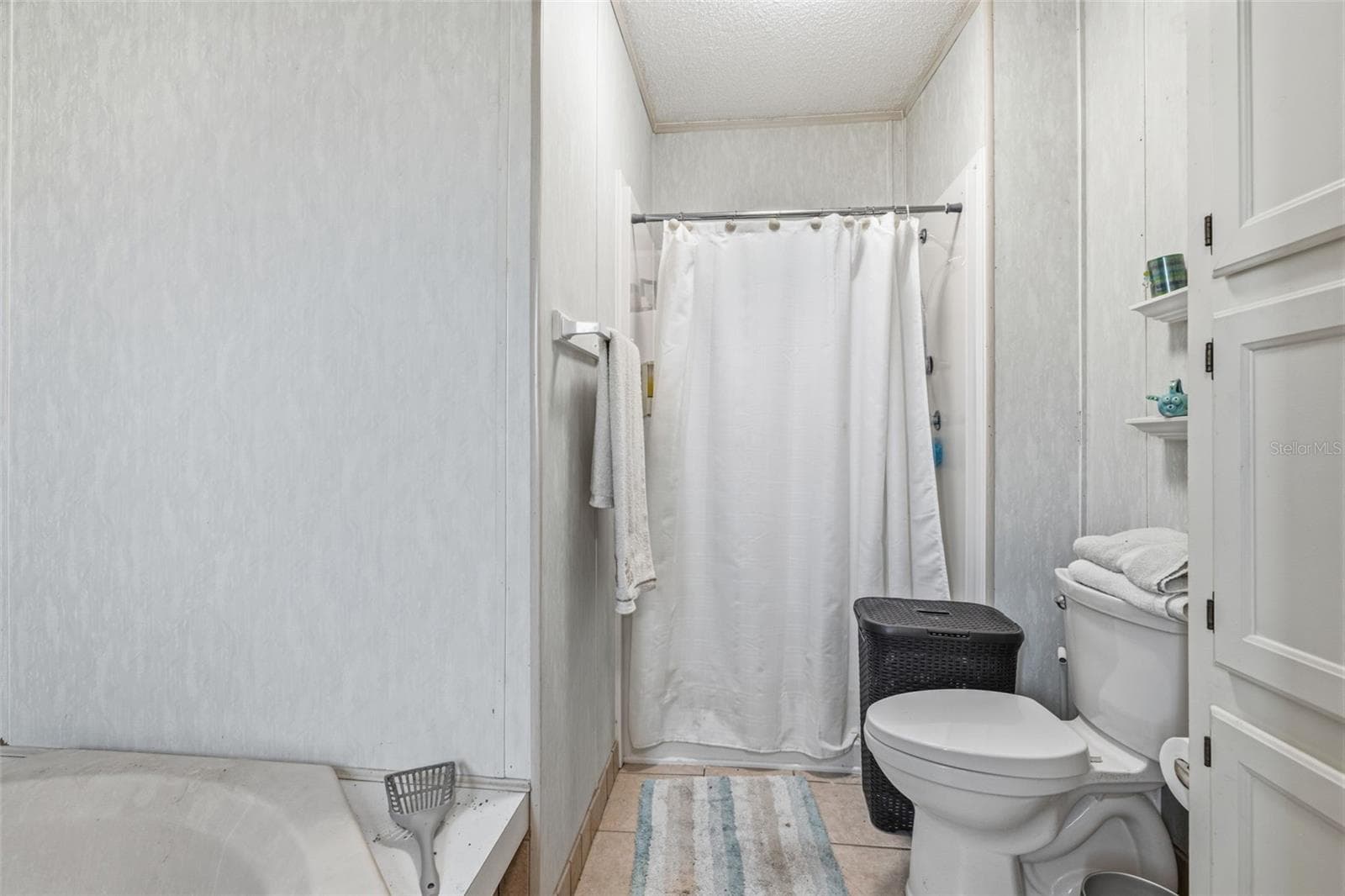 Manufactured Home at 3125 SHORT LEAF ST, WESLEY CHAPEL, photo 23 of 37