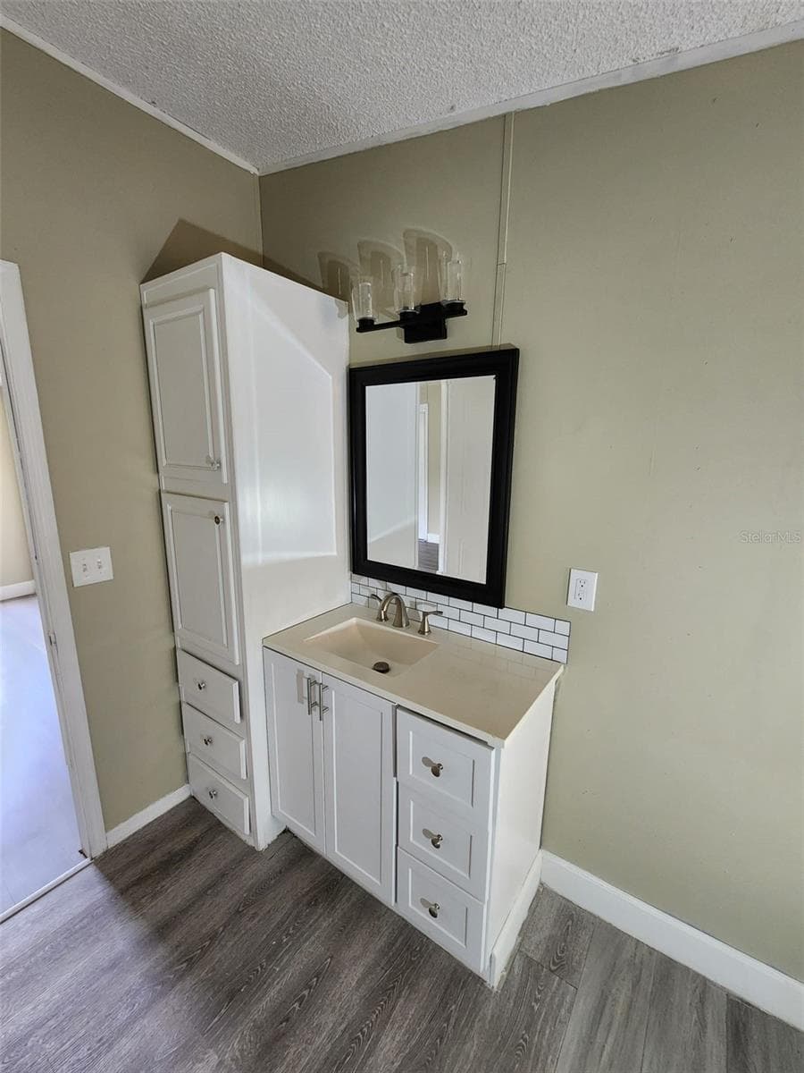 Manufactured Home at 9653 4TH AVE, ORLANDO, photo 18 of 34