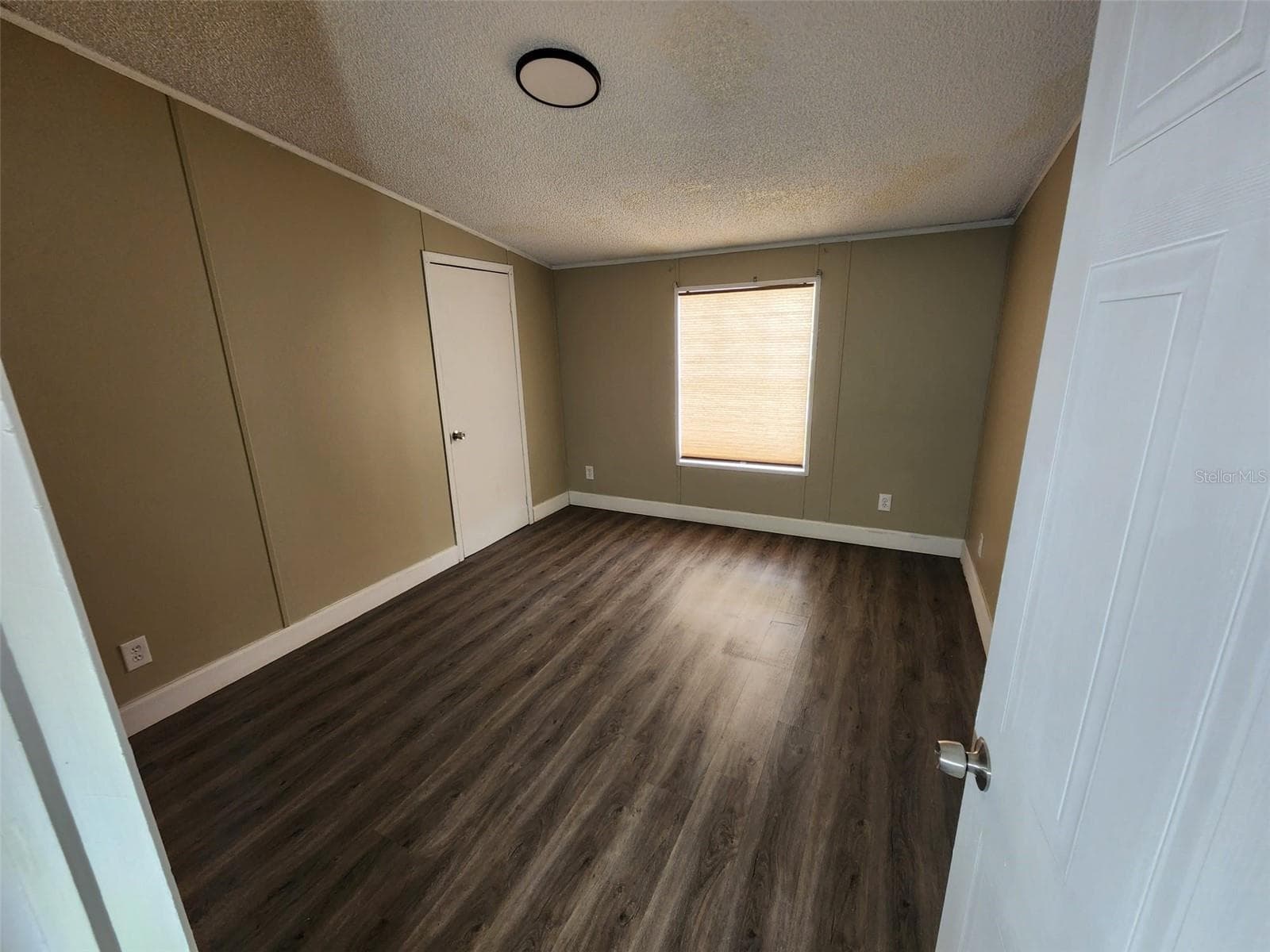 Manufactured Home at 9653 4TH AVE, ORLANDO, photo 19 of 34