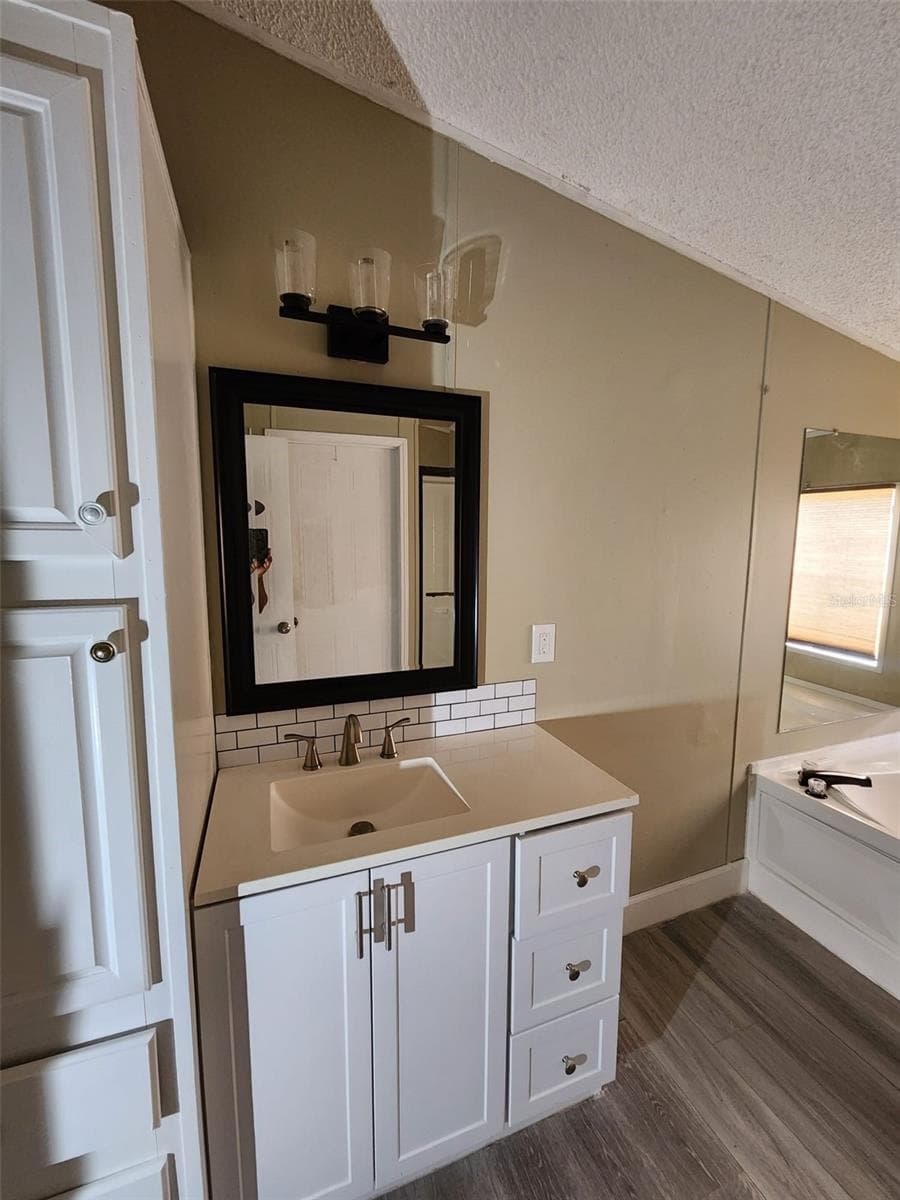 Manufactured Home at 9653 4TH AVE, ORLANDO, photo 21 of 34