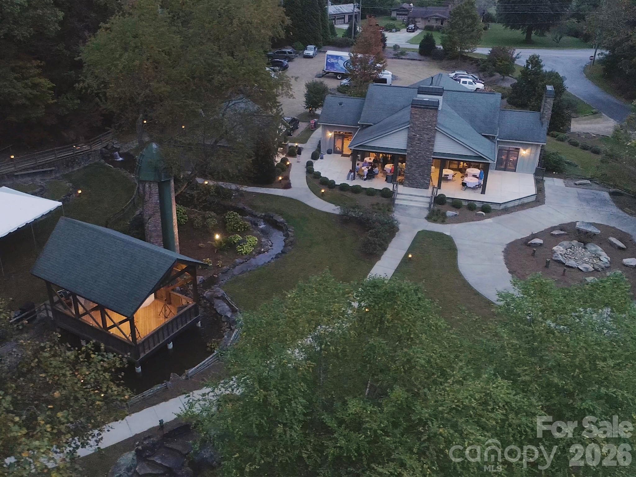 GlenLaurel Preserve Club House and Amphitheater - Brevard