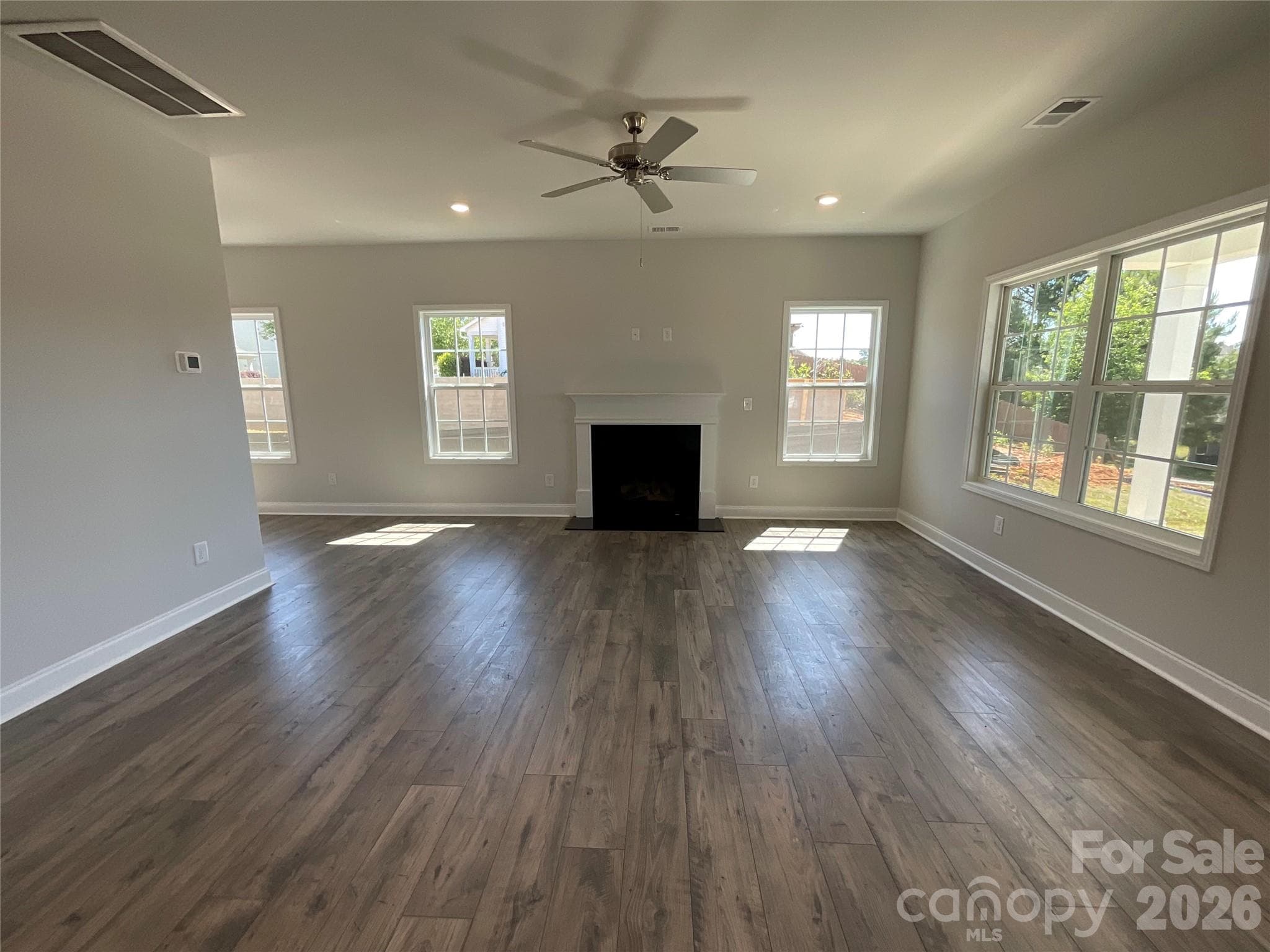 Single Family Residence at 717 Inwood Hill Drive, Gastonia, photo 10 of 42