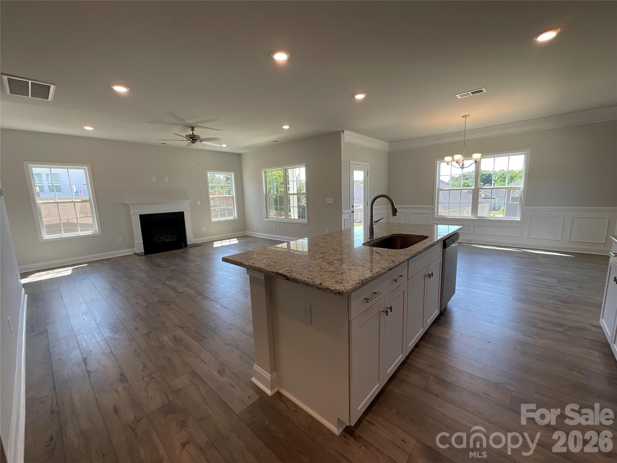 Single Family Residence at 717 Inwood Hill Drive, Gastonia, photo 12 of 42