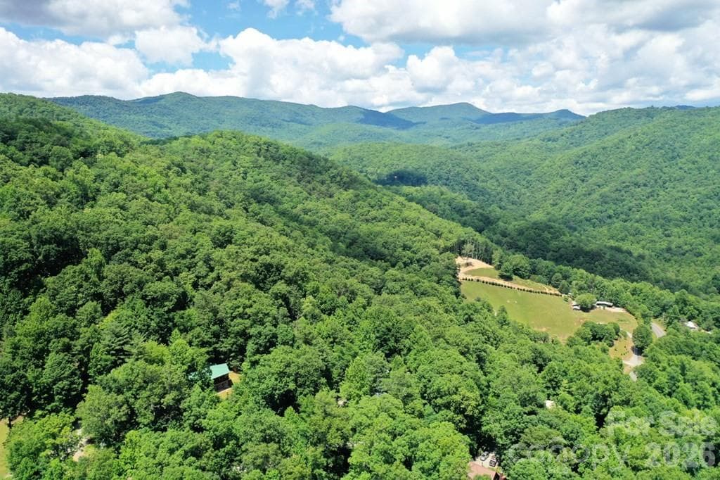 Single Family Residence at 470 Bear Ridge Road, Tuckasegee, photo 10 of 28