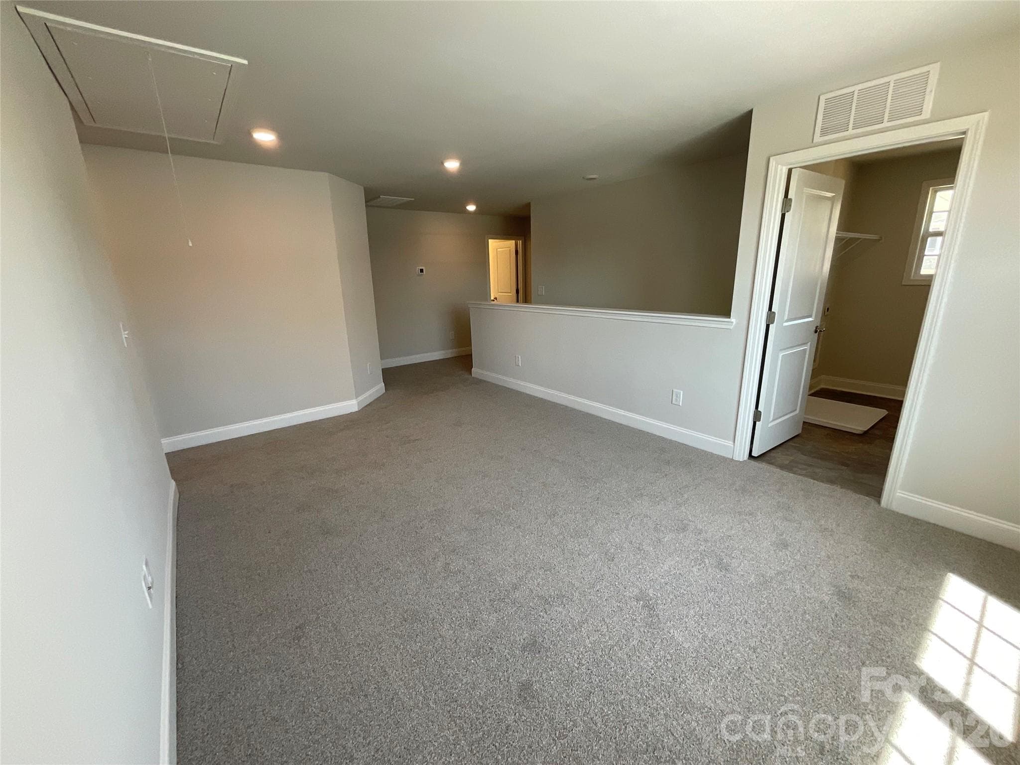 Single Family Residence at 717 Inwood Hill Drive, Gastonia, photo 23 of 42