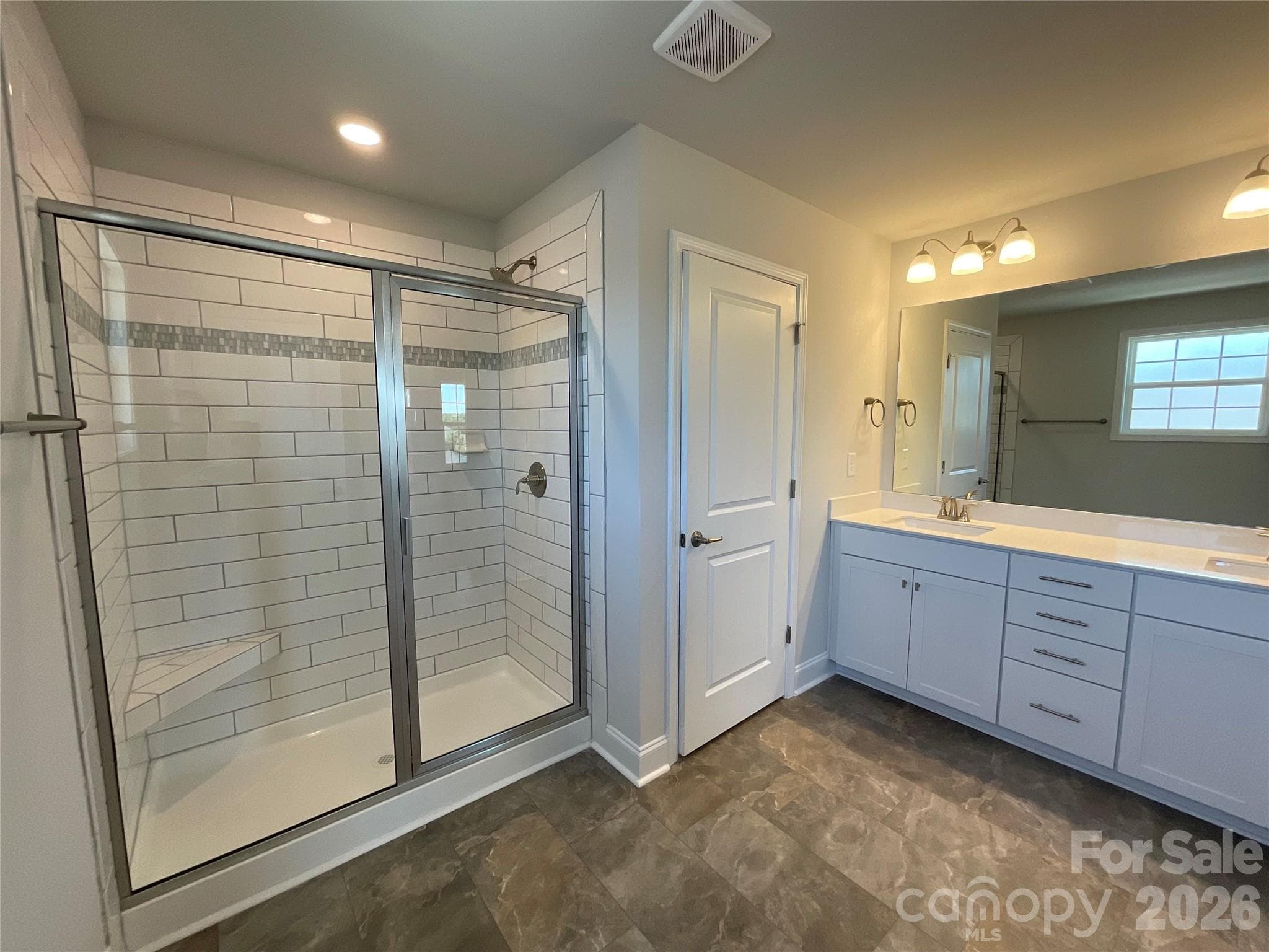 Single Family Residence at 717 Inwood Hill Drive, Gastonia, photo 29 of 42
