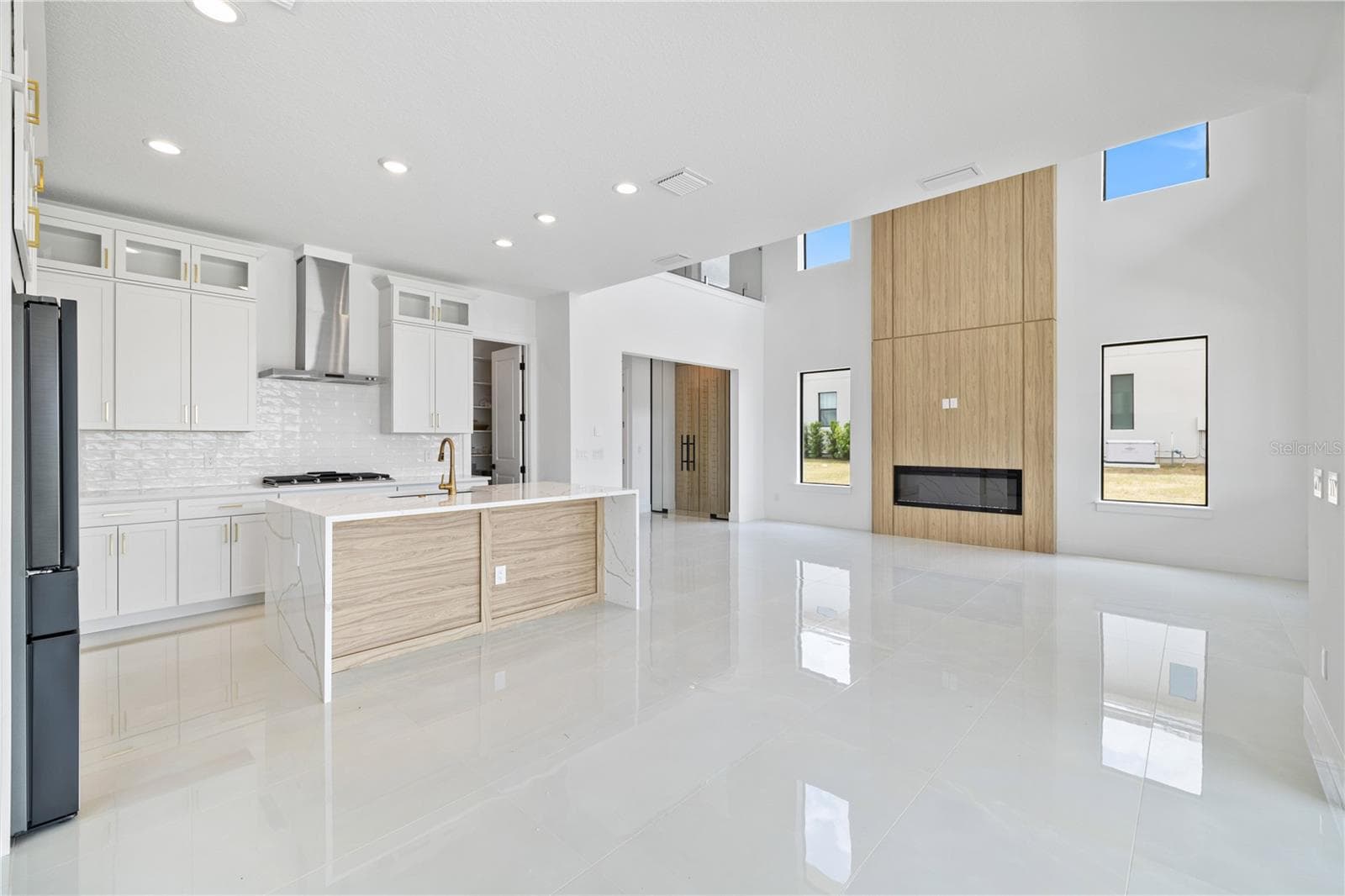 Single Family Residence at 16229 RAVENNA CT, BELLA COLLINA, photo 12 of 87