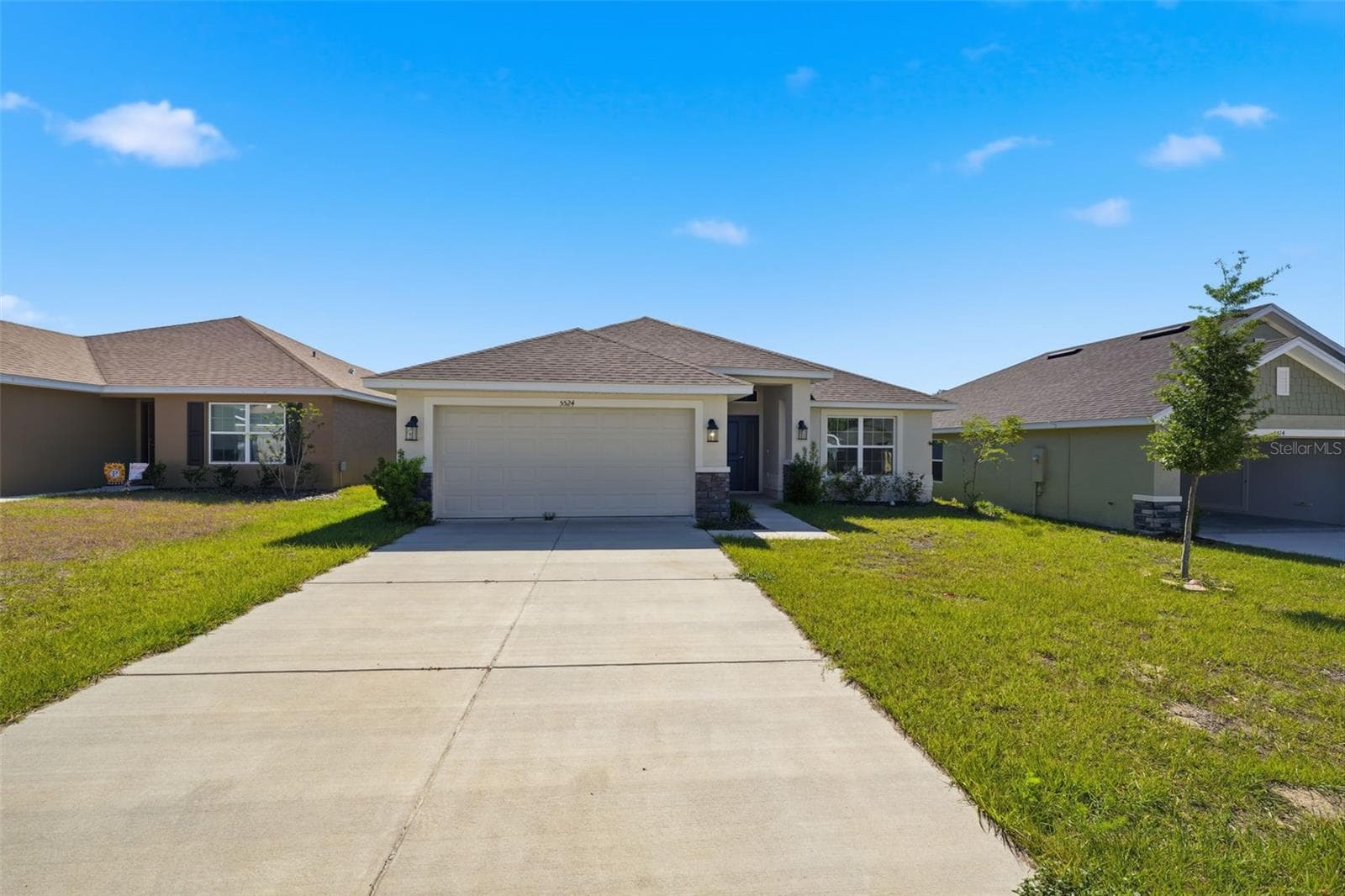 Front Exterior - 5524 OCEAN BREEZE DR, SPRING HILL