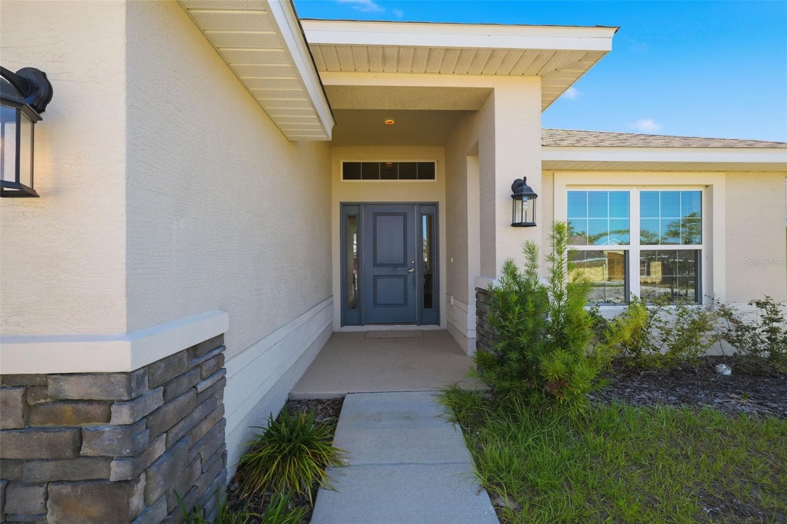 Front Entrance - 5524 OCEAN BREEZE DR, SPRING HILL