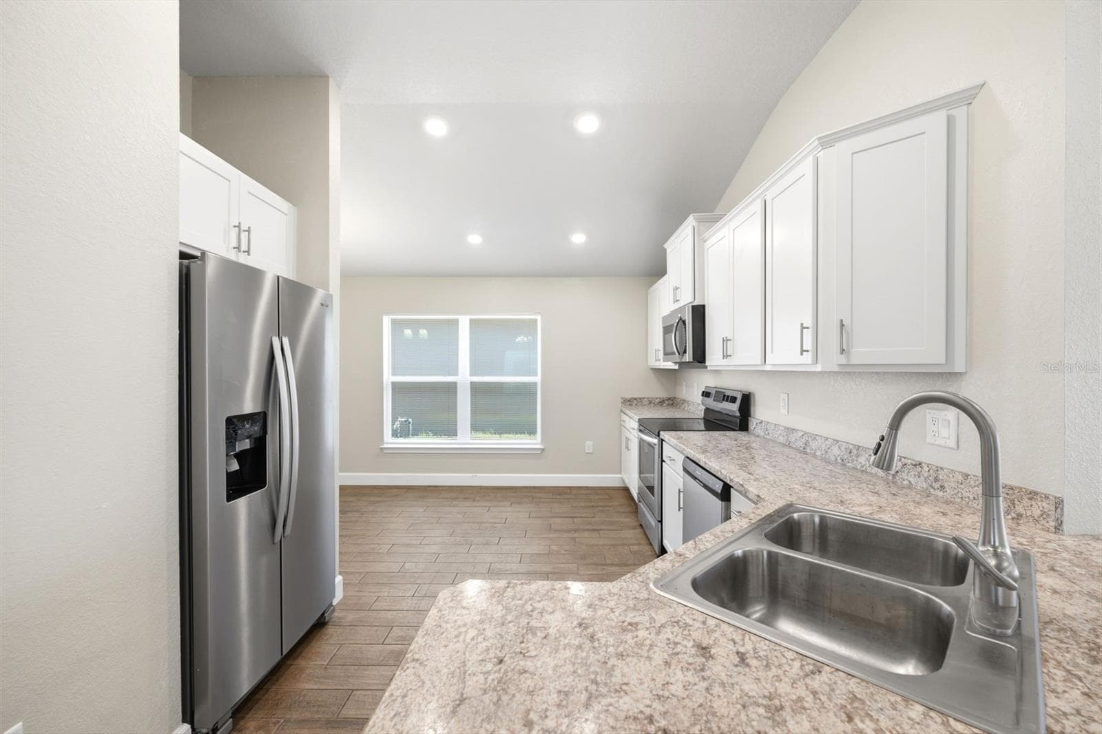Kitchen - 5524 OCEAN BREEZE DR, SPRING HILL