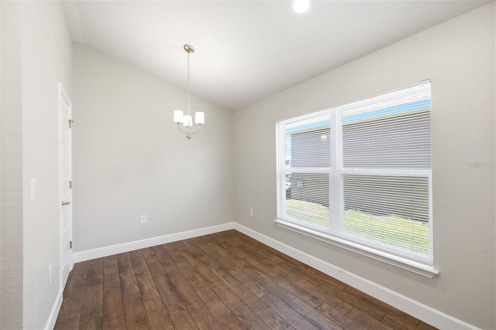 Breakfast Nook - 5524 OCEAN BREEZE DR, SPRING HILL