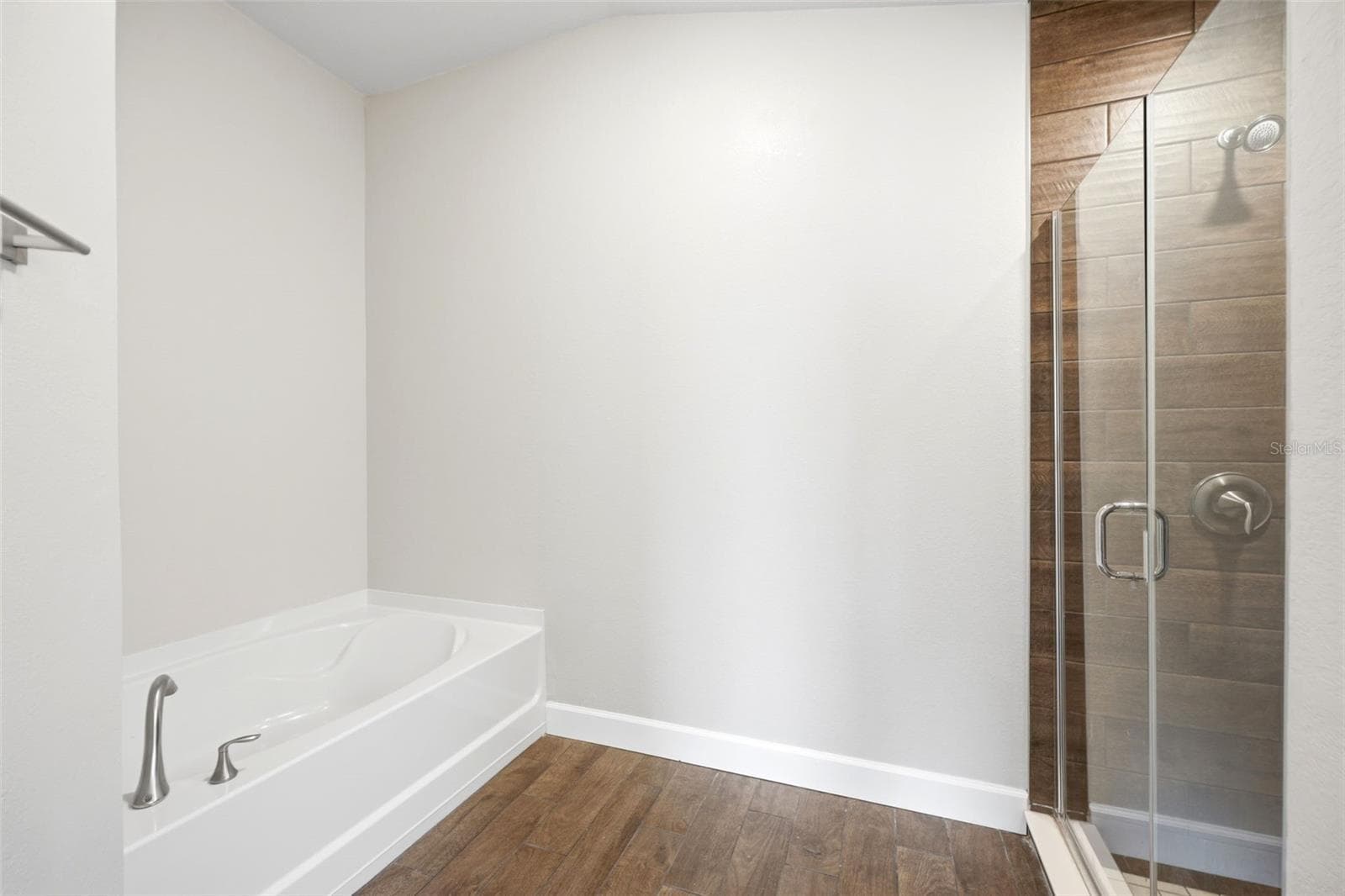 Primary Bathroom - 5524 OCEAN BREEZE DR, SPRING HILL