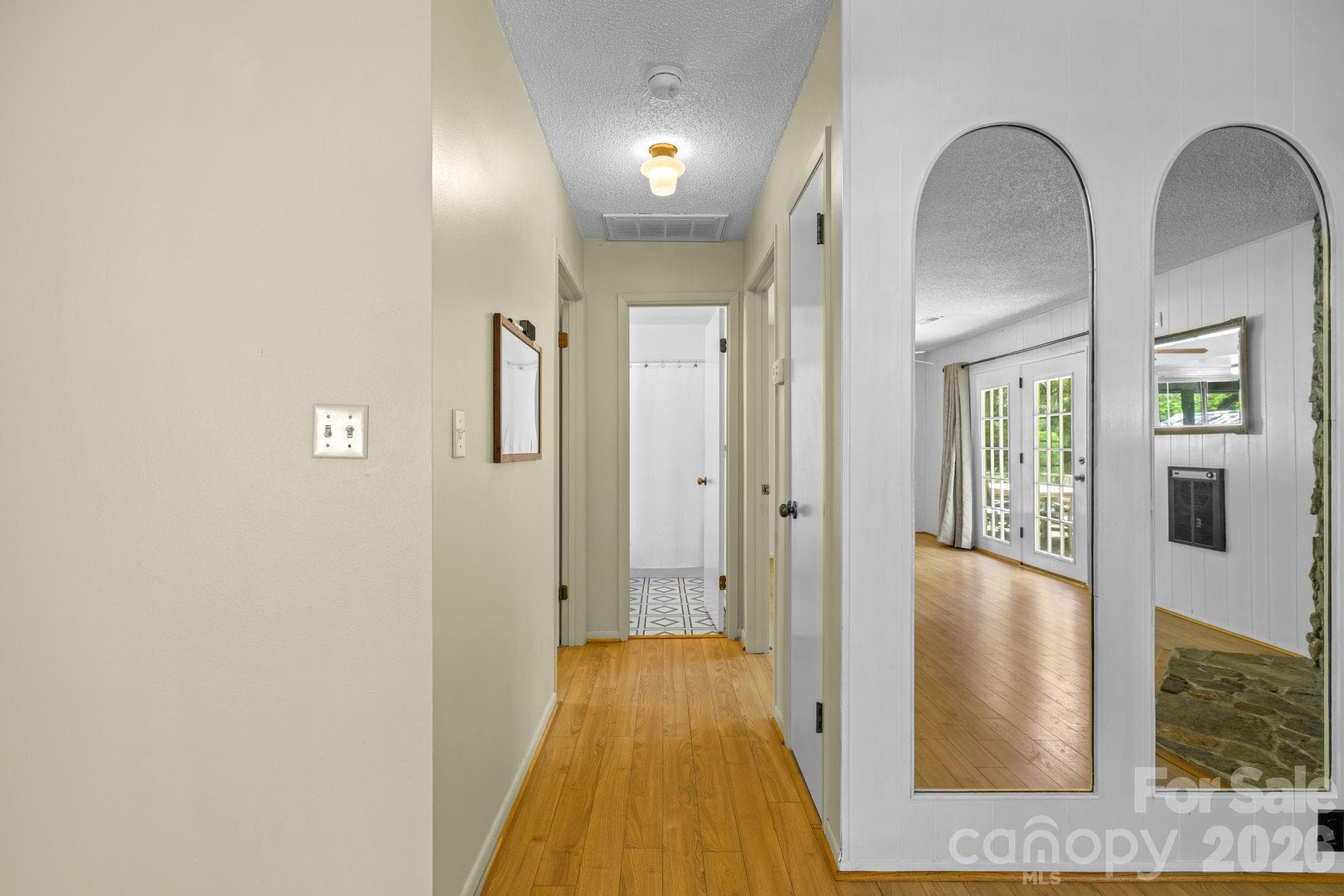 Single Family Residence at 19 Quail Ridge Trail, Franklin, photo 13 of 37