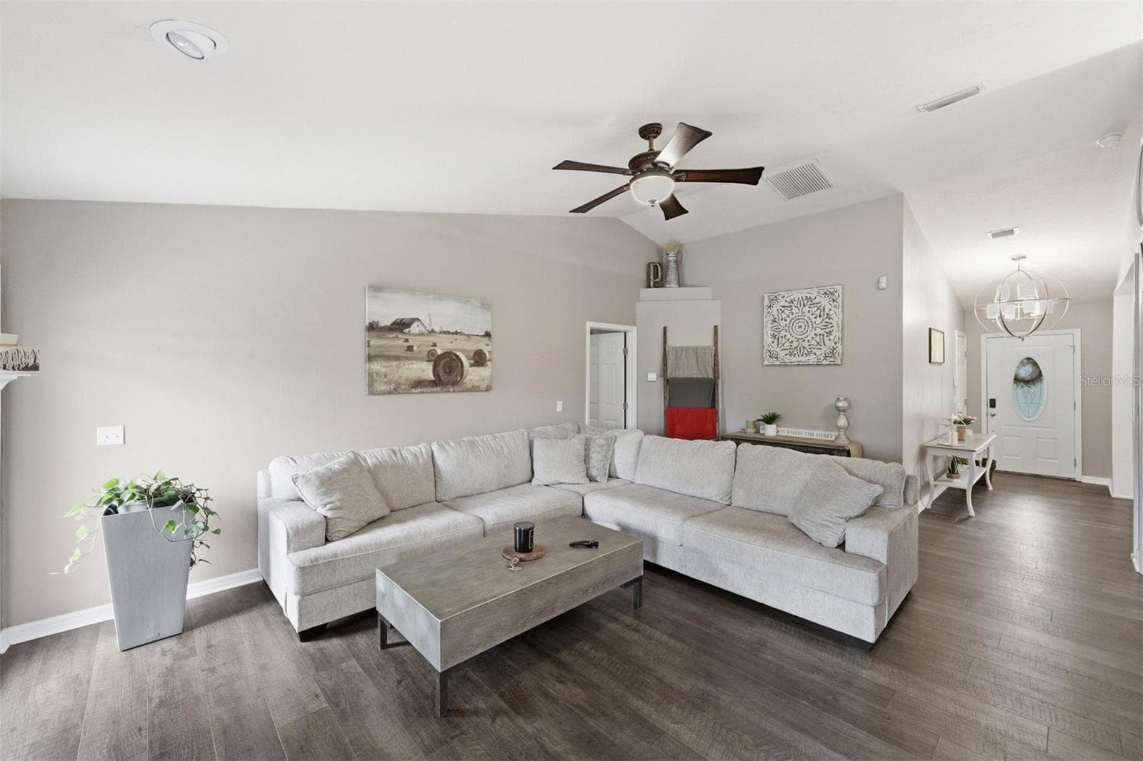 Family Room - 3460 SE COUNTY ROAD 337, TRENTON