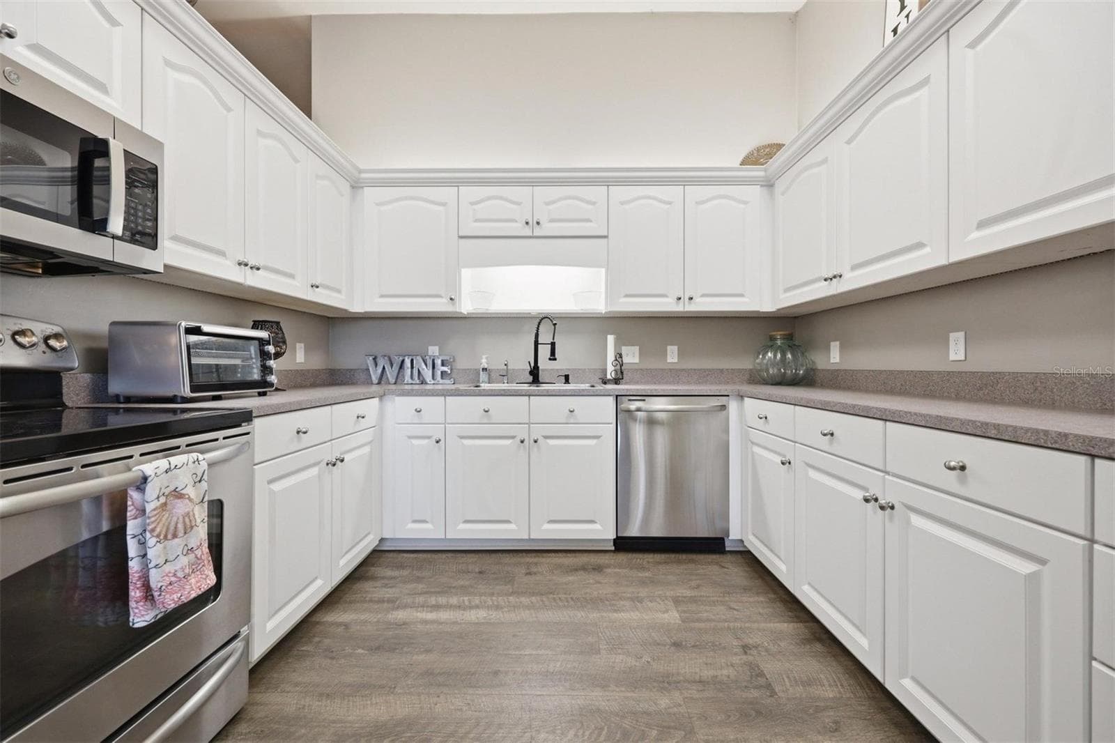 Kitchen - 3460 SE COUNTY ROAD 337, TRENTON