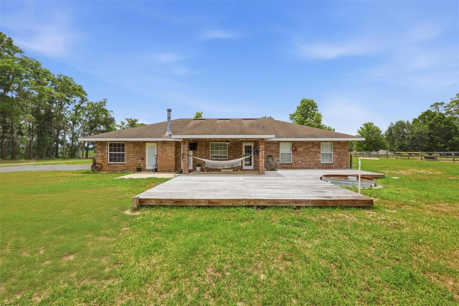 Back Deck - 3460 SE COUNTY ROAD 337, TRENTON