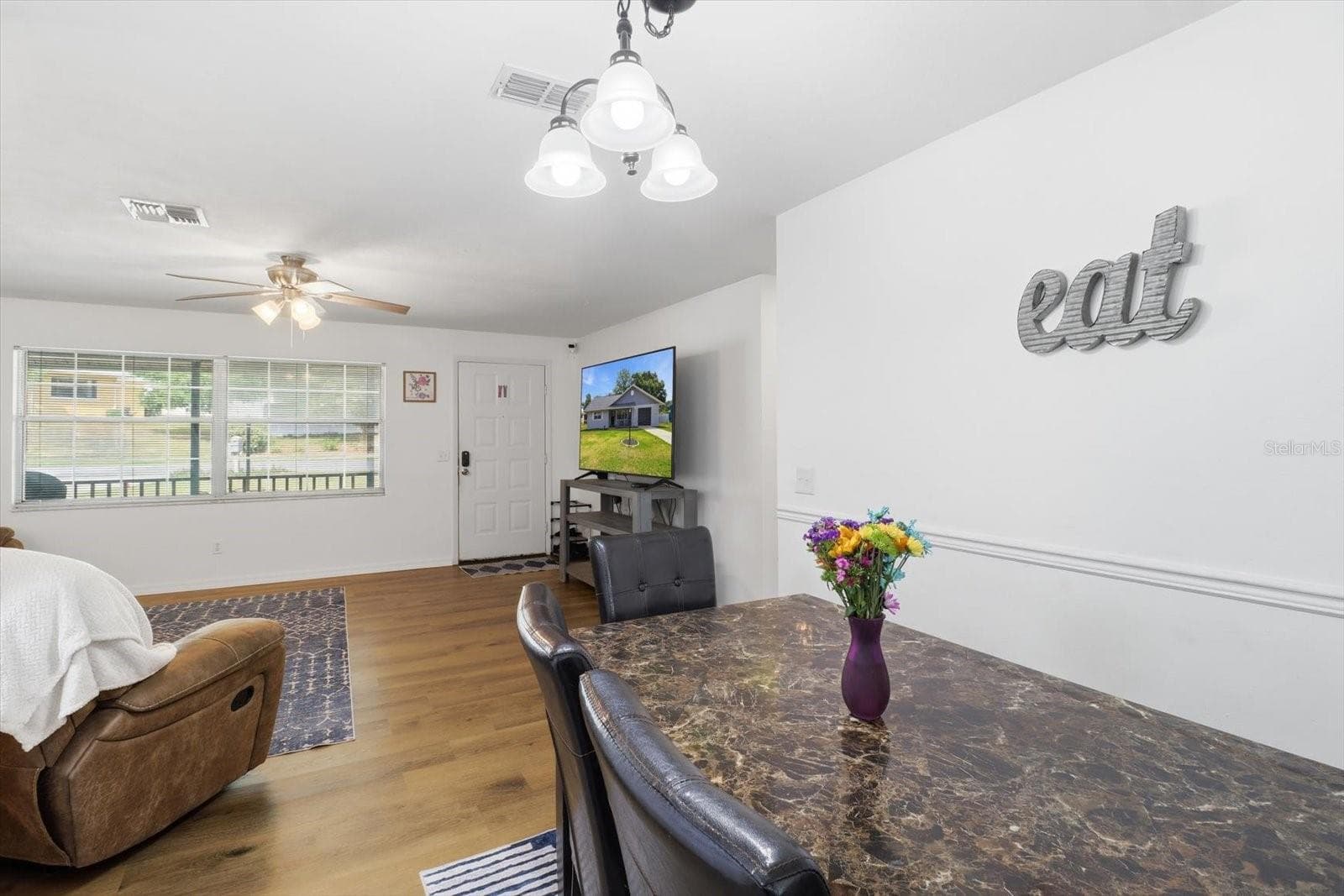 Single Family Residence at 3721 N GOLDENCUP TER, BEVERLY HILLS, photo 9 of 40