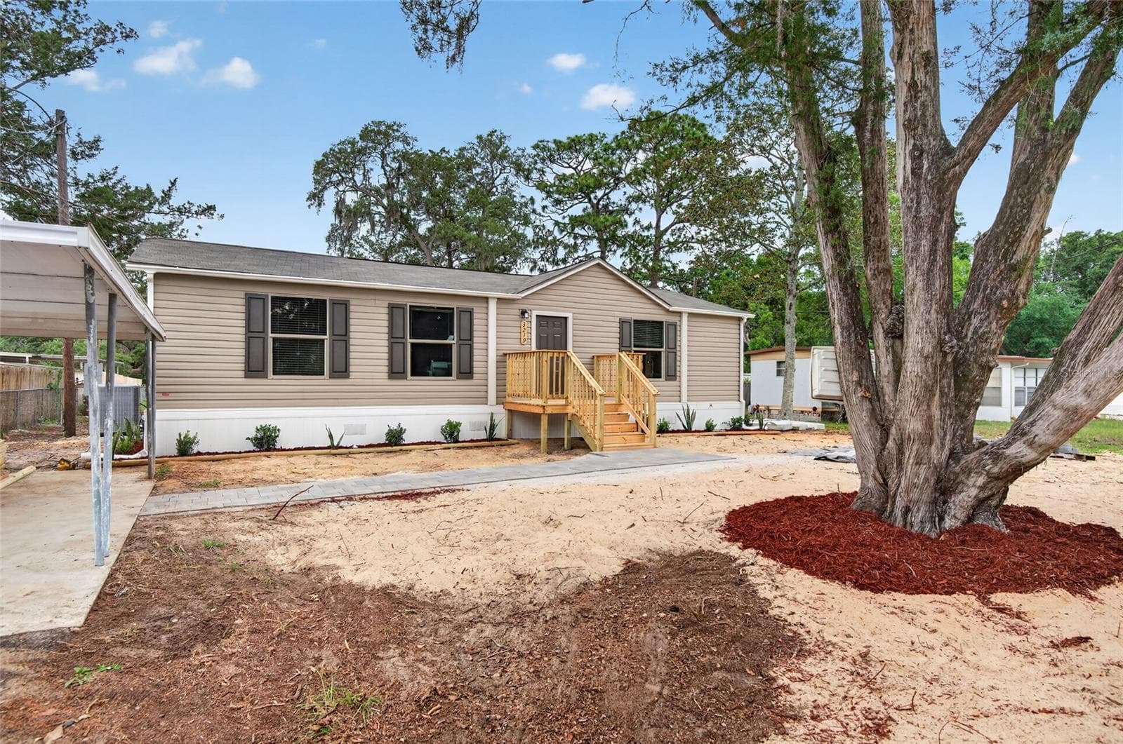 Manufactured Home at 3219 WELSH ST, SPRING HILL, photo 3 of 28