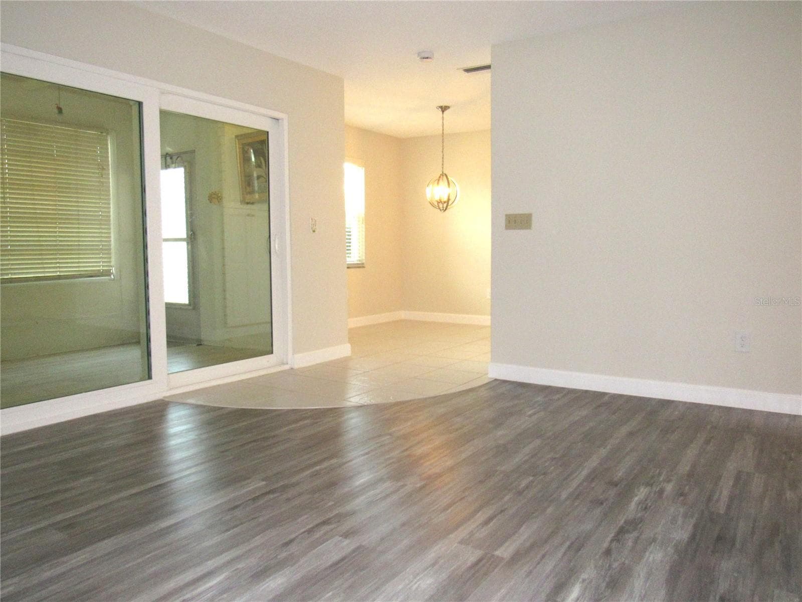 Living Room - 22333 EDGEWATER DR #D-5, PUNTA GORDA