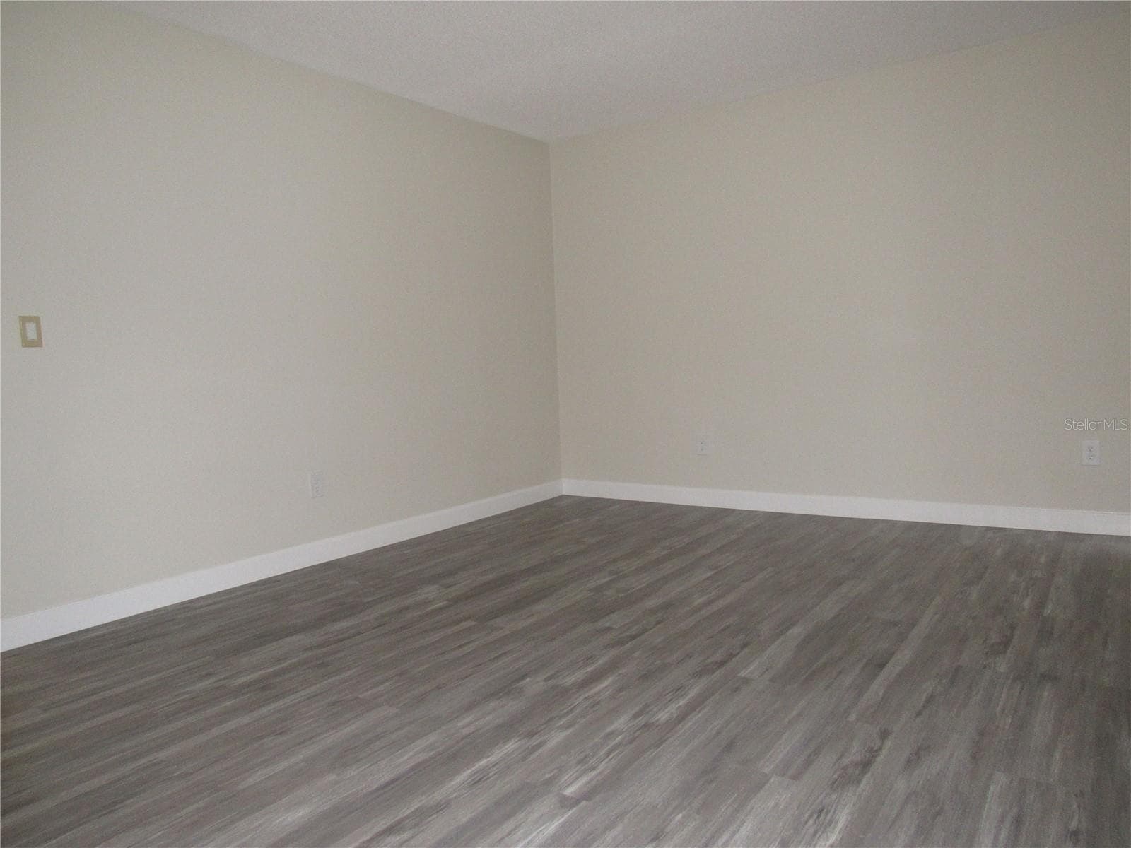 Condominium at 22333 EDGEWATER DR #D-5, PUNTA GORDA, photo 5 of 28