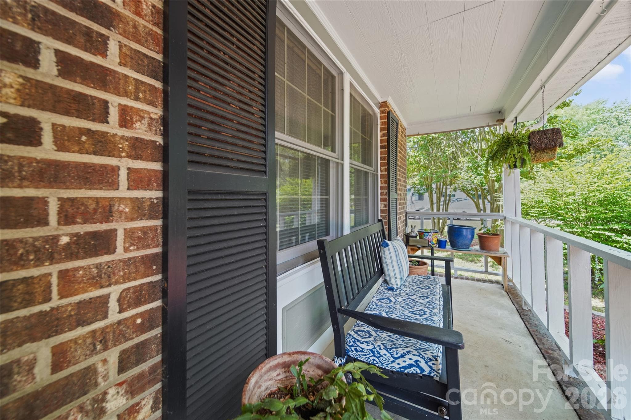 Single Family Residence at 7131 Wannamaker Lane, Charlotte, photo 2 of 29