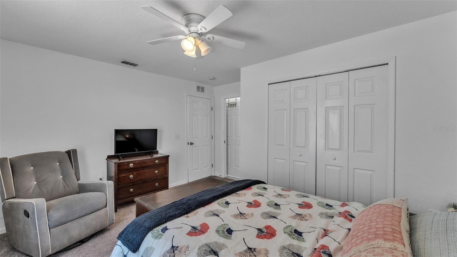 Third bedroom with en-suite - 6146 MISSION DR, LAKELAND