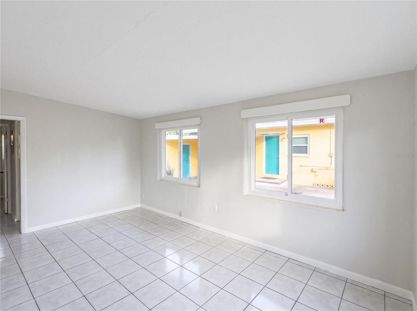 Single Family Residence at 911 NEW YORK ST, EDGEWATER, photo 8 of 17