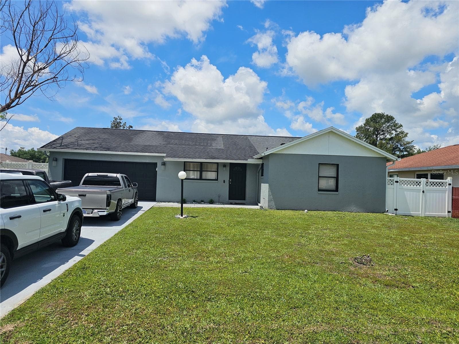 Single Family Residence at 724 DEL RAY DR, KISSIMMEE, photo 3 of 17