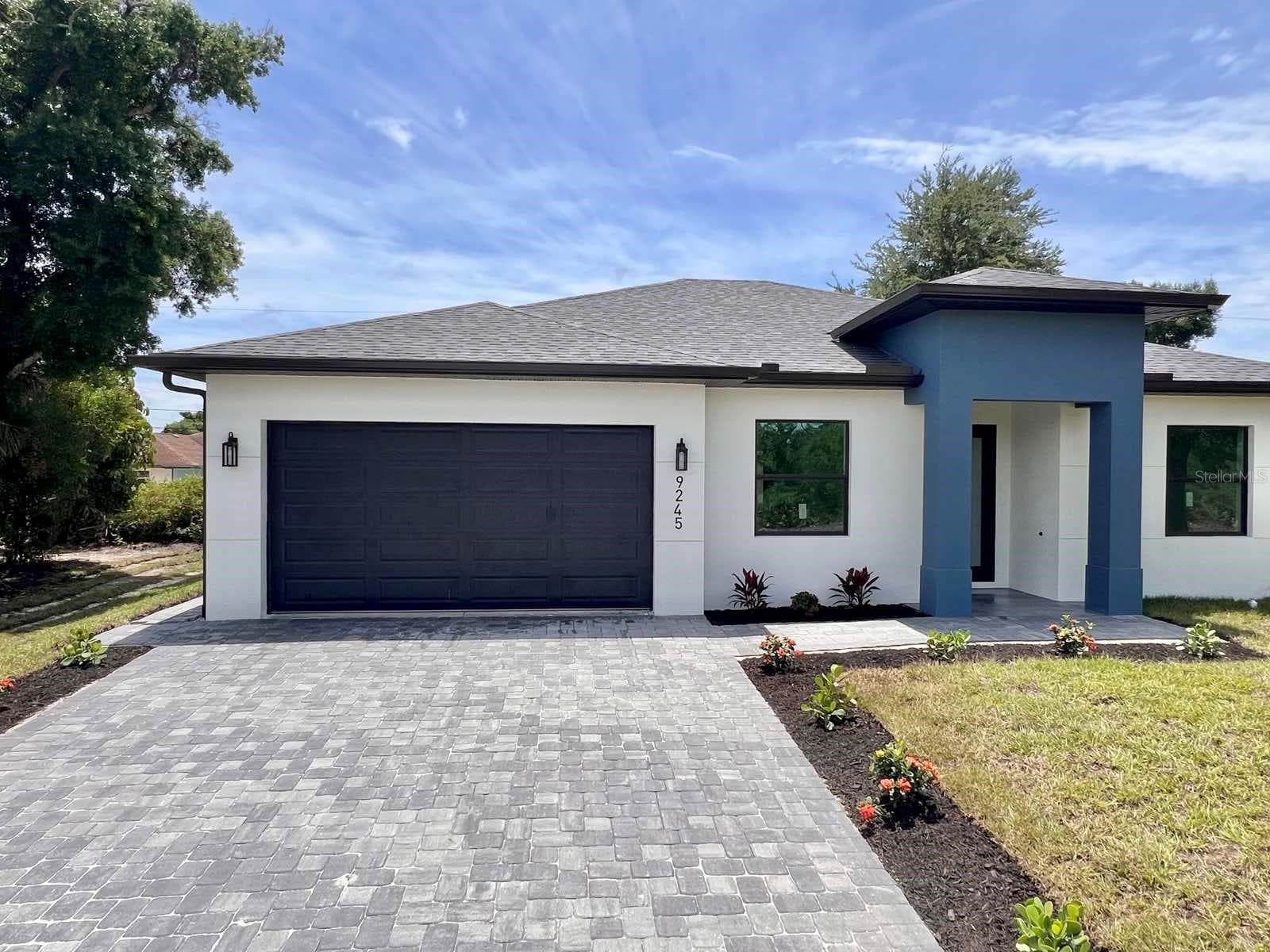 Front Garage - 9245 BOCA GRANDE AVE, ENGLEWOOD