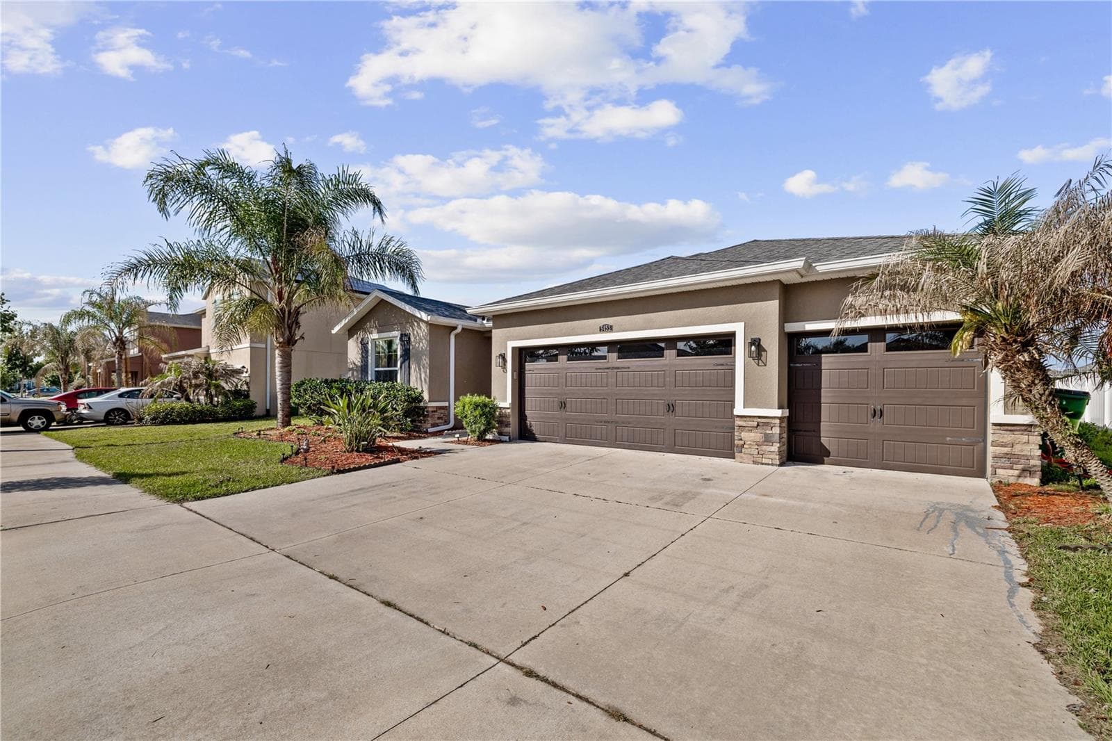 Single Family Residence at 5453 SUNCATCHER DR, WESLEY CHAPEL, photo 2 of 43